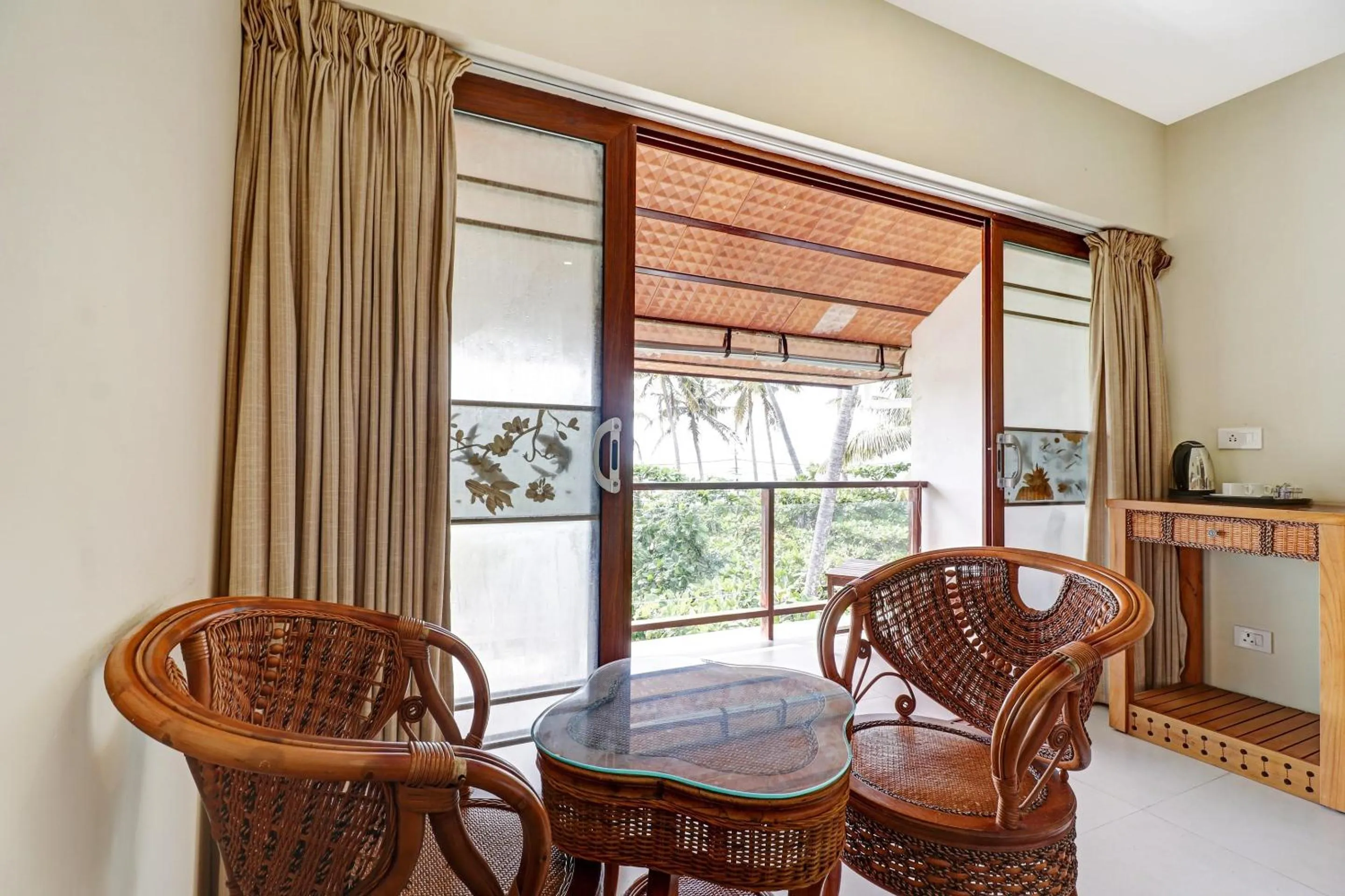 Lobby or reception in Super OAK Edassery's Sealine Villa Stay