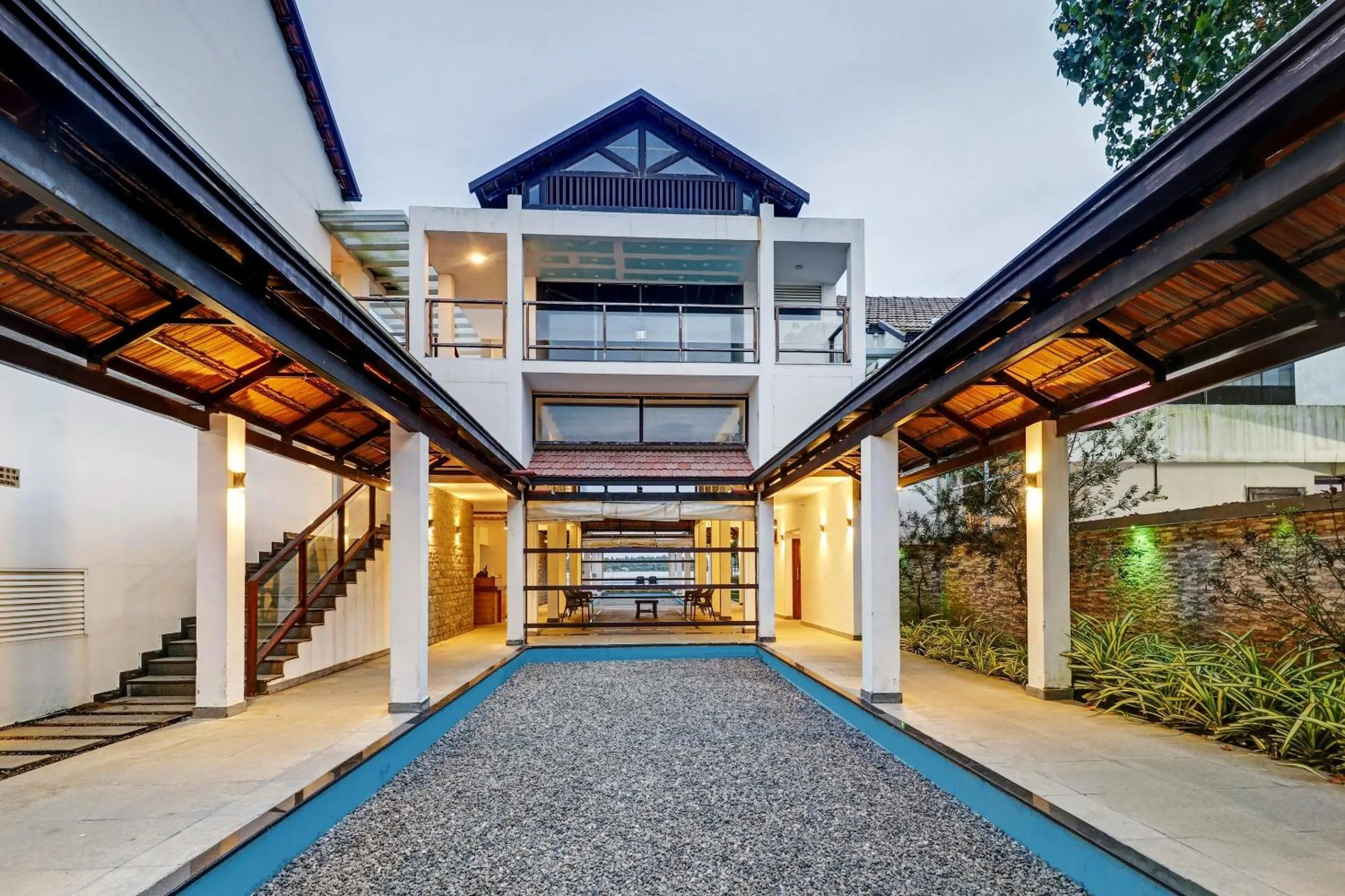 Lobby or reception in Super OAK Edassery's Sealine Villa Stay