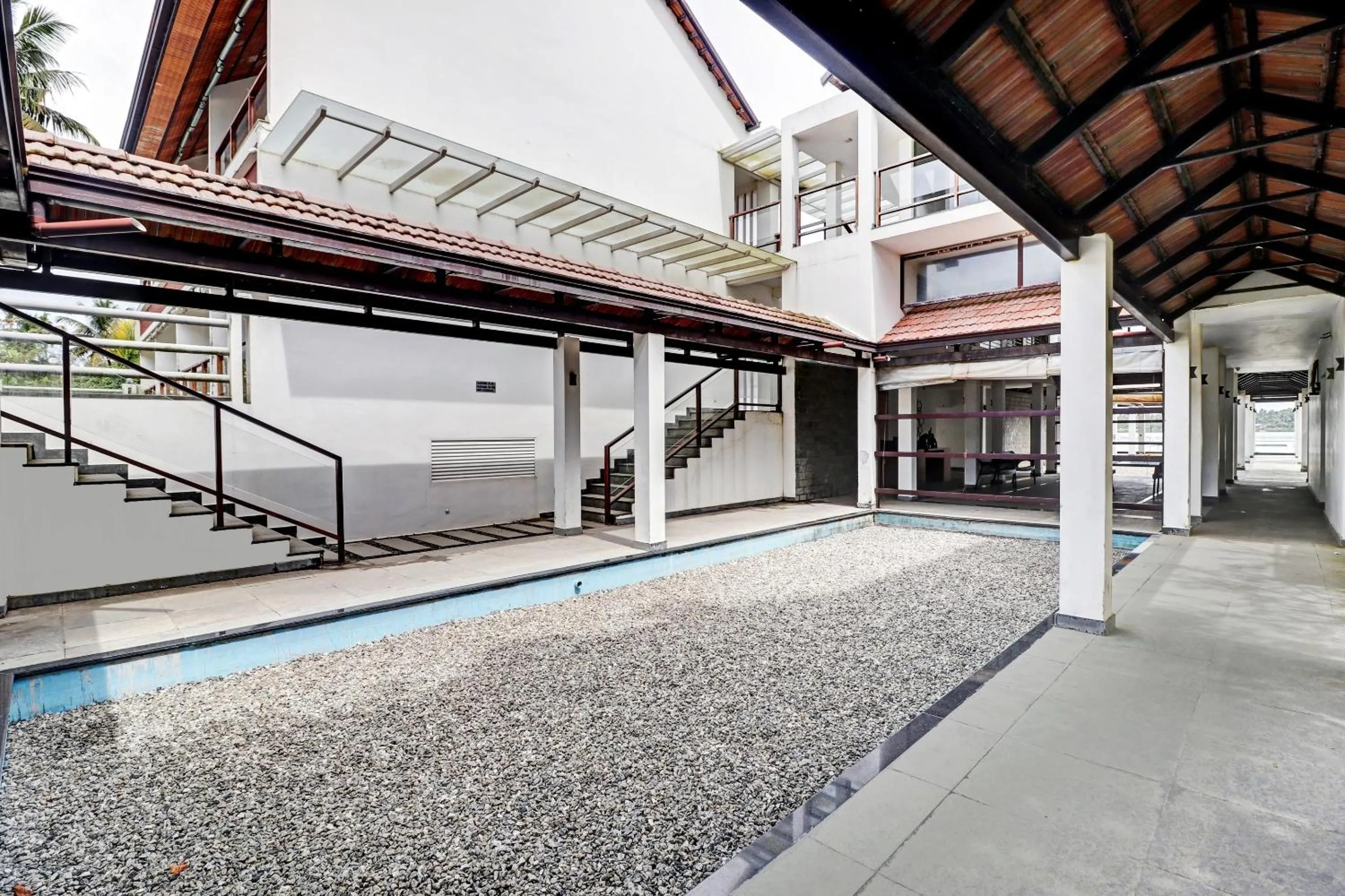 Lobby or reception in Super OAK Edassery's Sealine Villa Stay