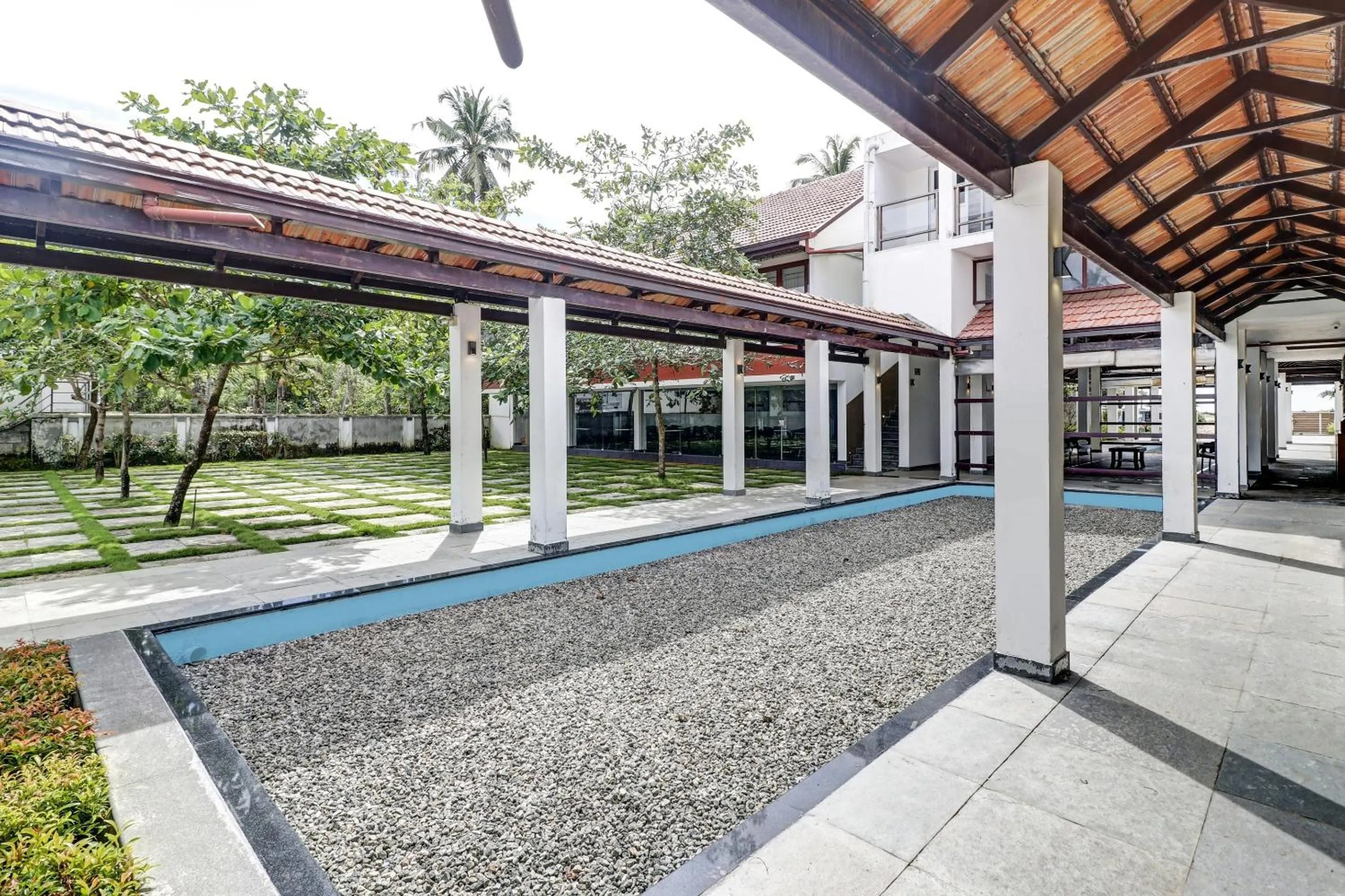 Garden in Super OAK Edassery's Sealine Villa Stay