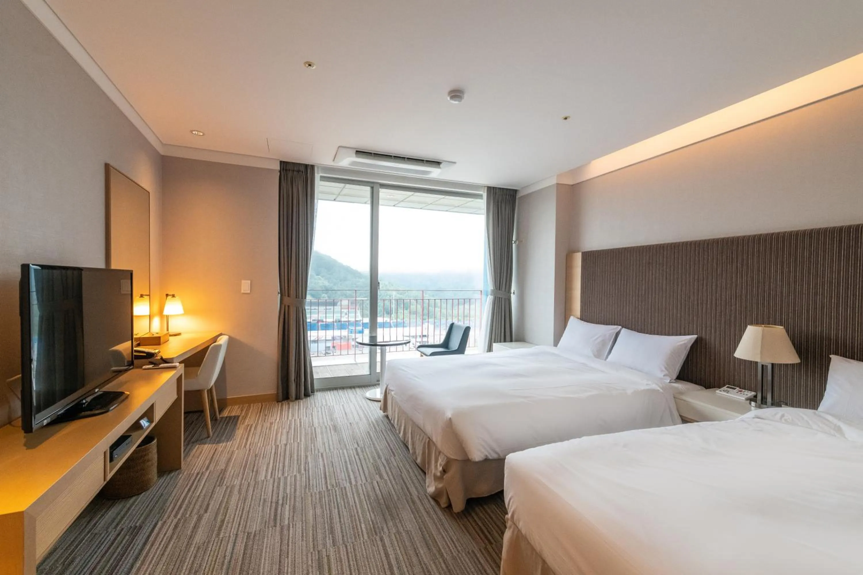 Photo of the whole room, Bed in Take Hotel & Resort Inje Speedium