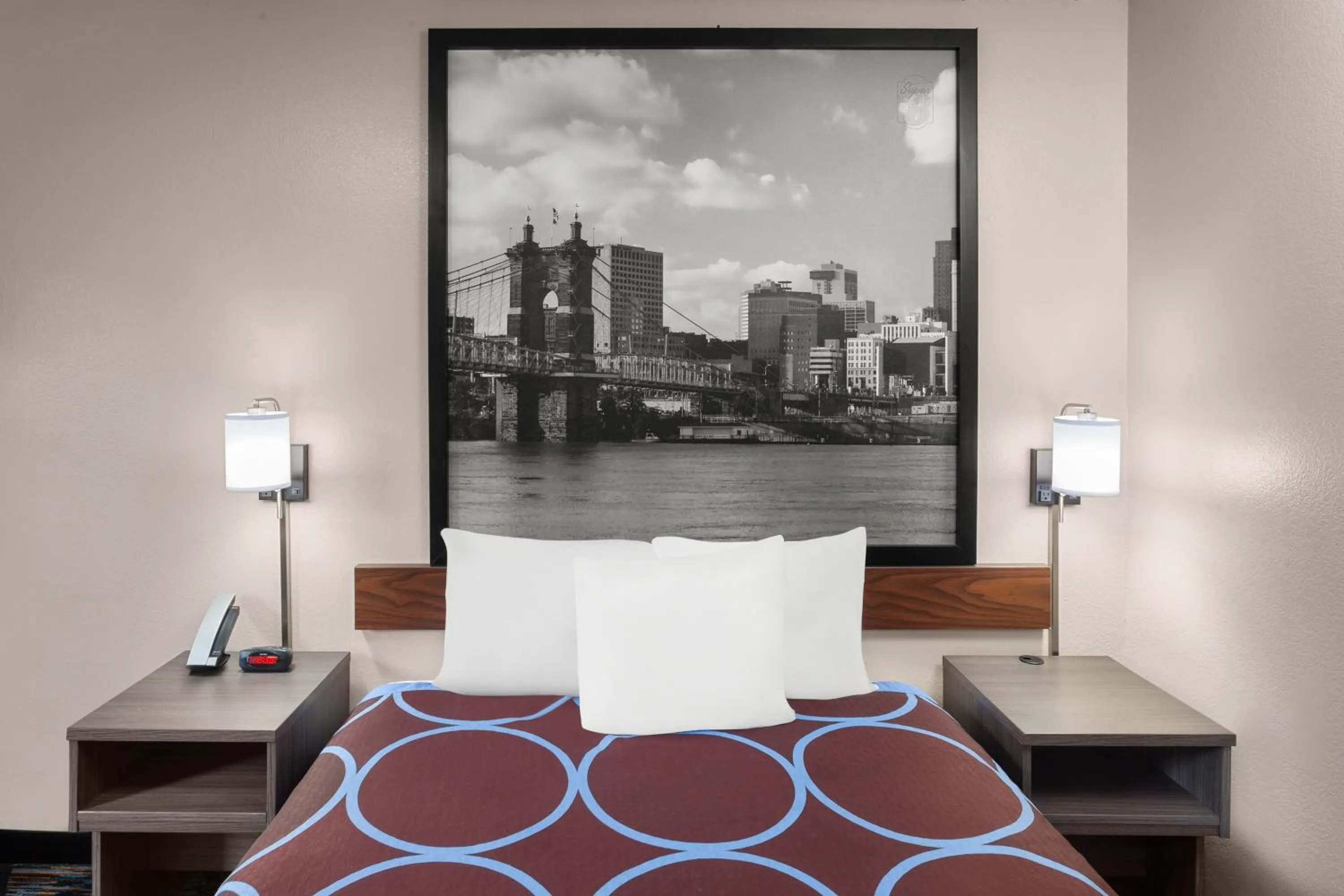 Bed in Super 8 by Wyndham Mt. Vernon