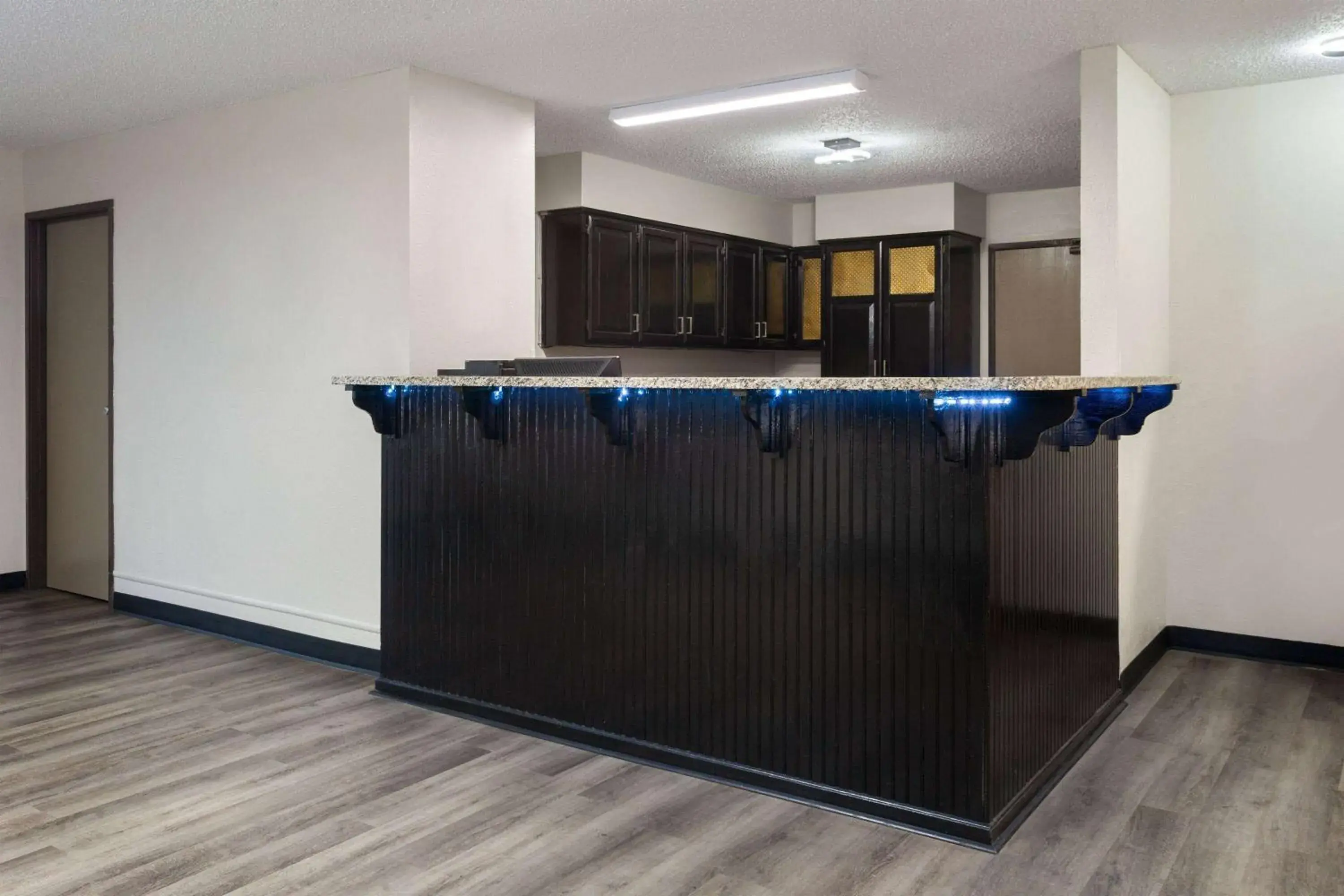 Lobby or reception in Super 8 by Wyndham Mt. Vernon Lobby or reception in Super 8 by Wyndham Mt. Vernon