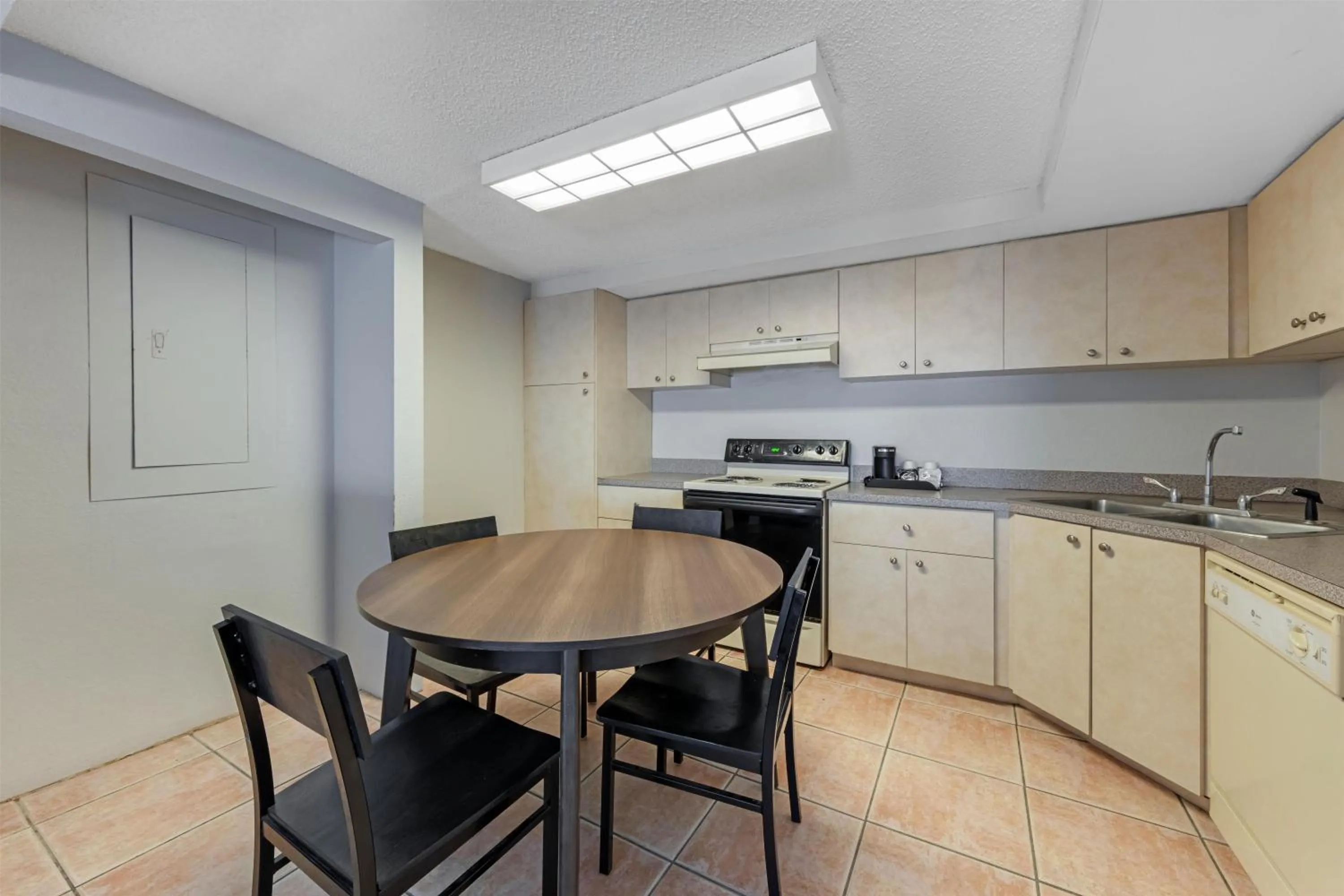 Photo of the whole room in Best Western of Clewiston