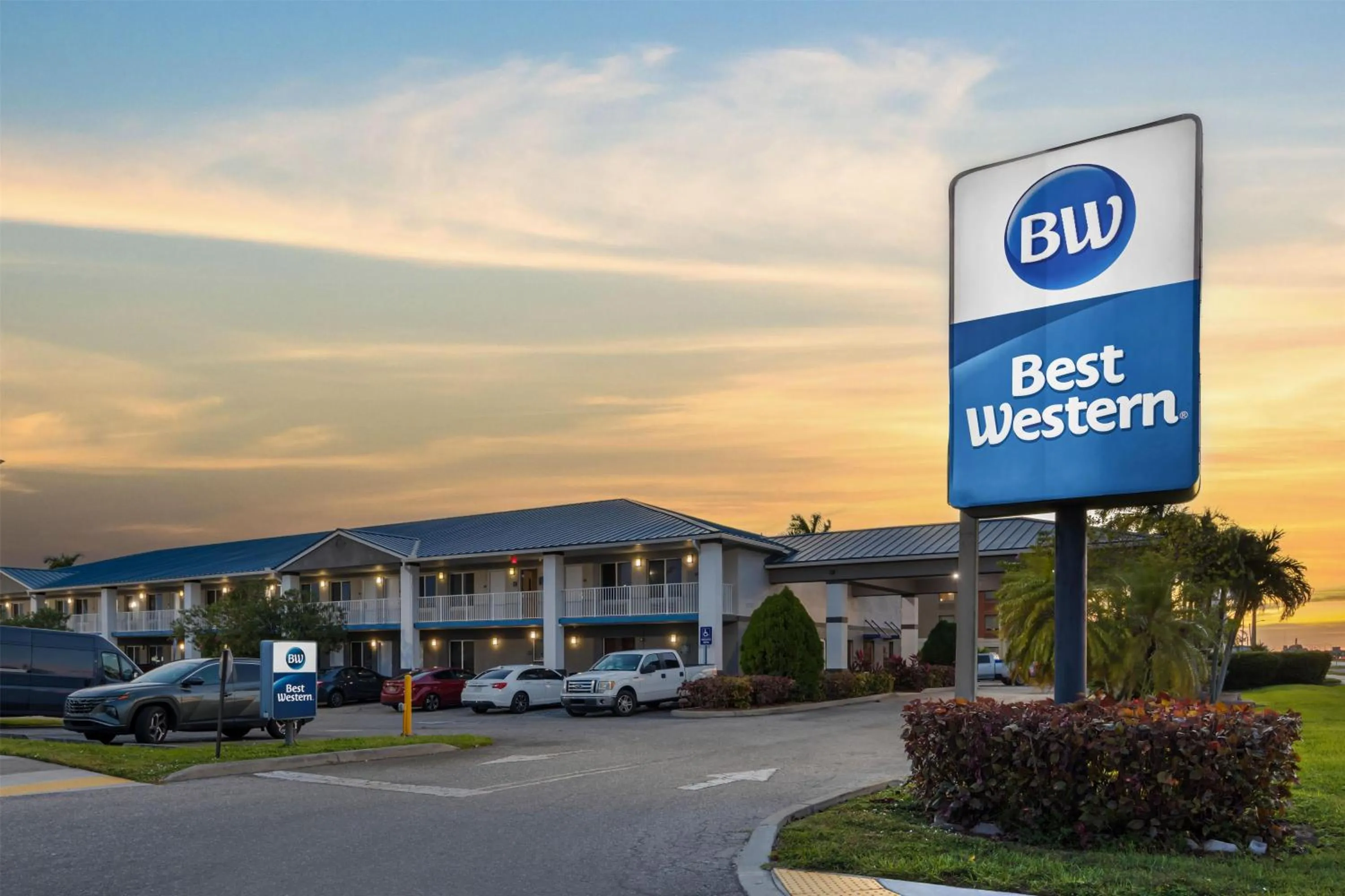 Property building in Best Western of Clewiston