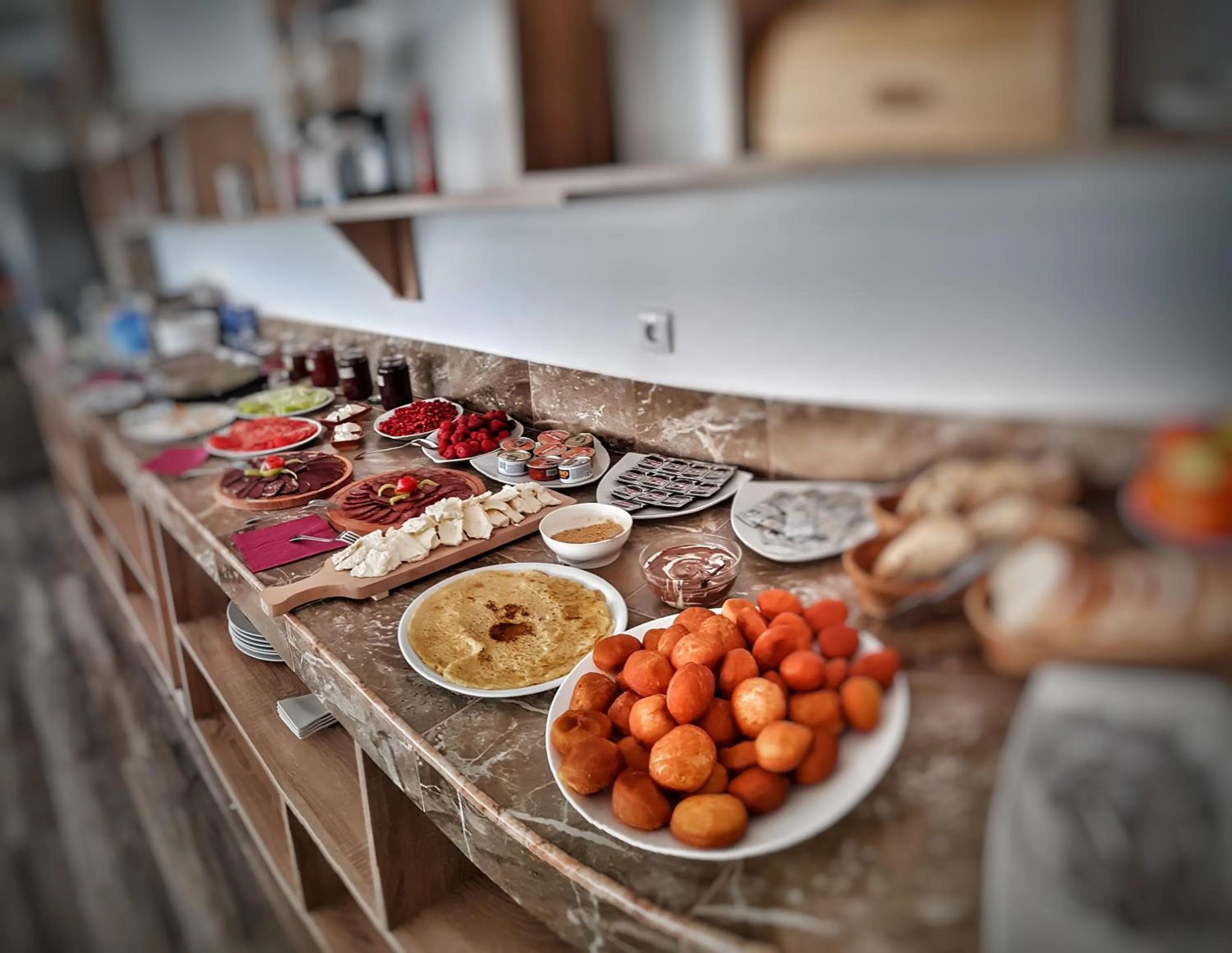 Restaurant/places to eat in Bali Mountain resort Montenegro