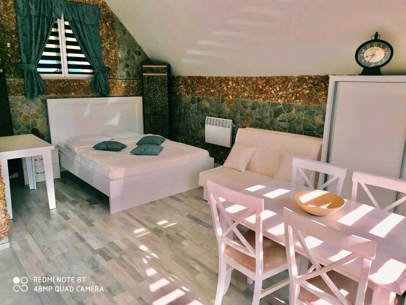 Bed in Bali Mountain resort Montenegro