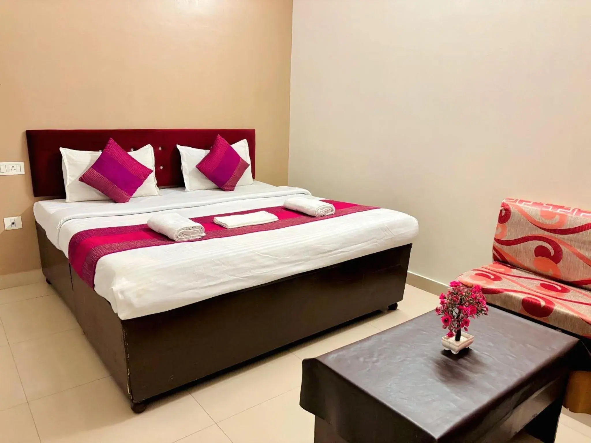 Bed in Hotel Sunrise Inn Bed in Hotel Sunrise Inn