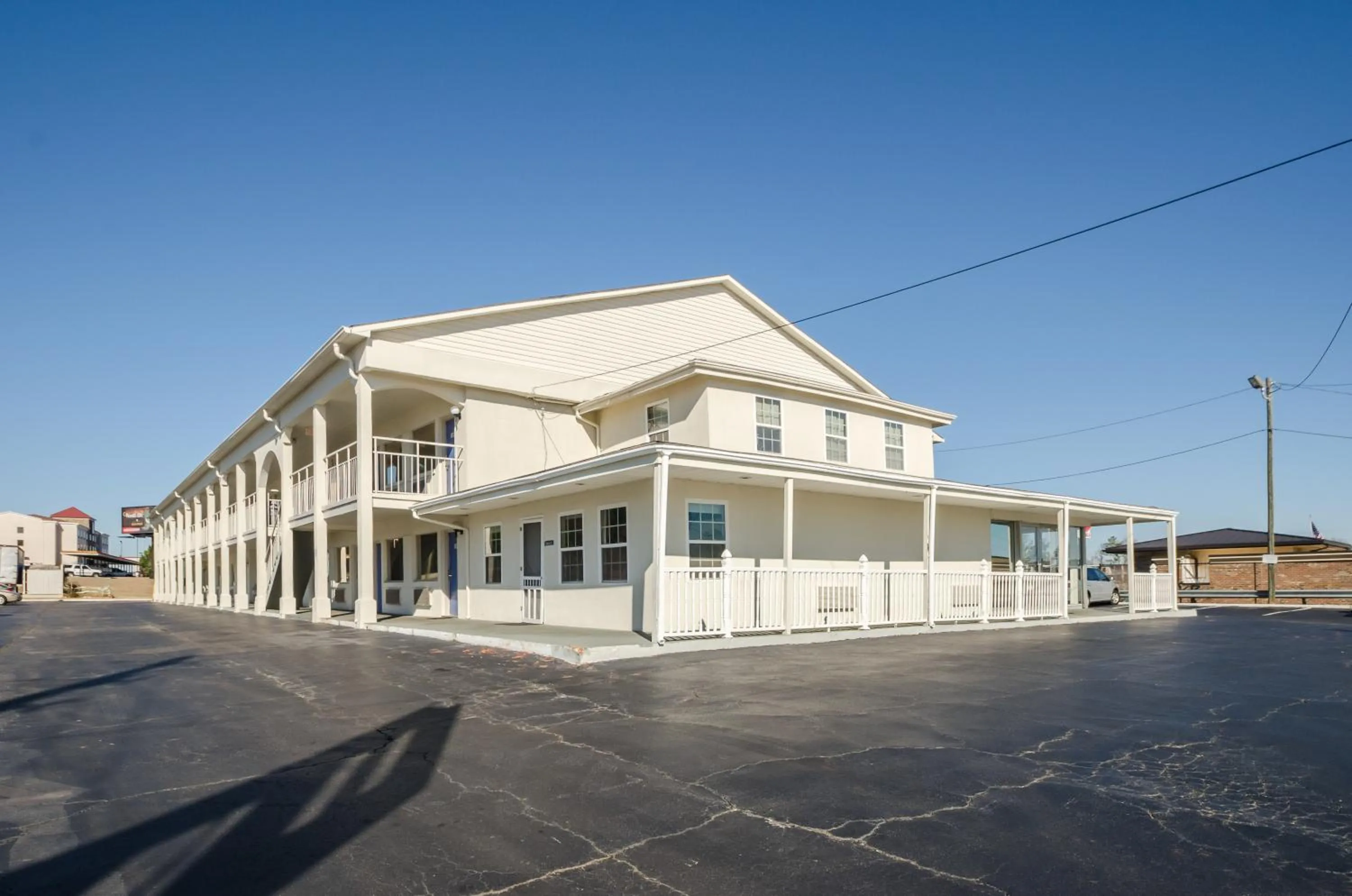 Facade/entrance in Motel 6-Commerce, GA