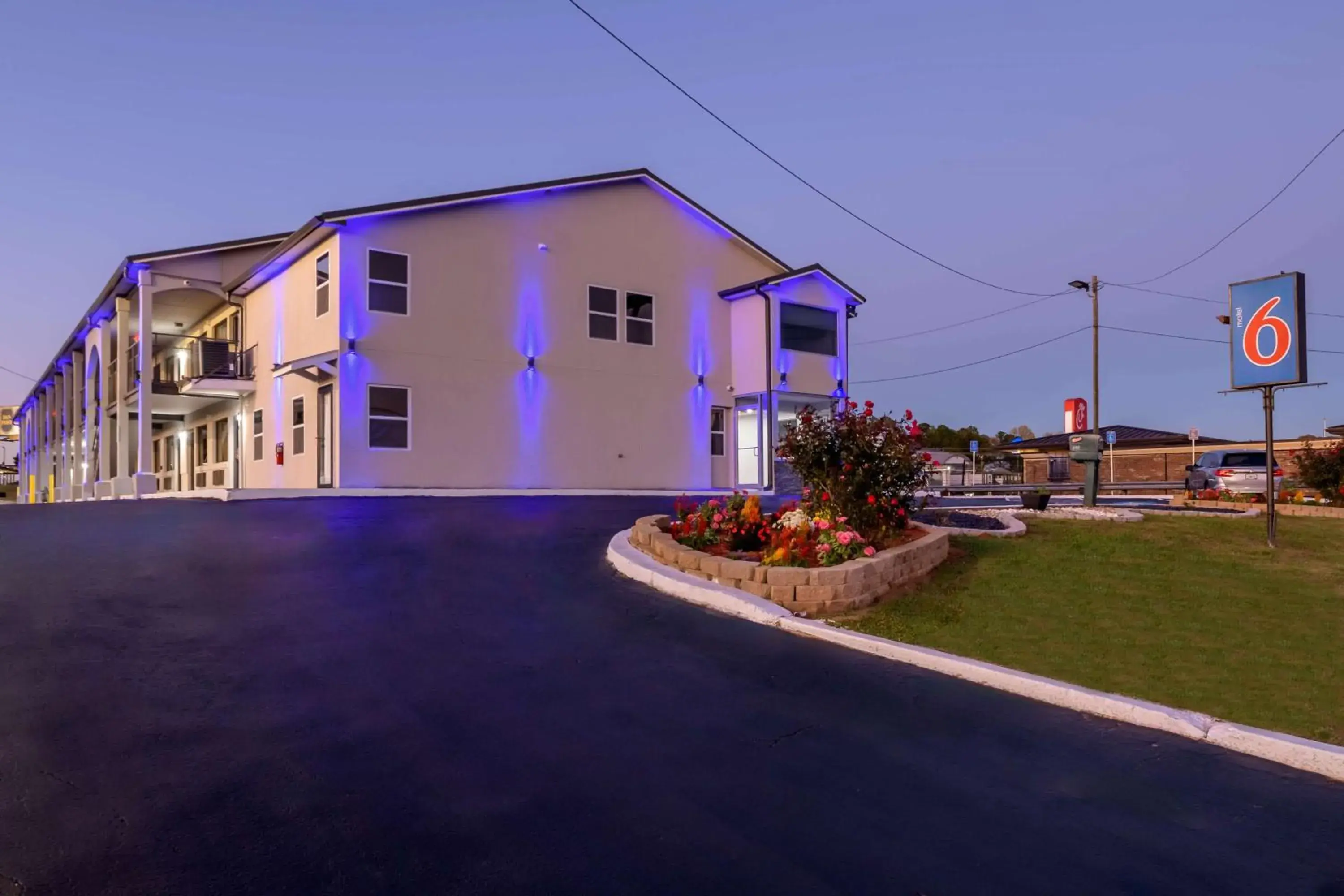 Property building in Motel 6-Commerce, GA Property building in Motel 6-Commerce, GA