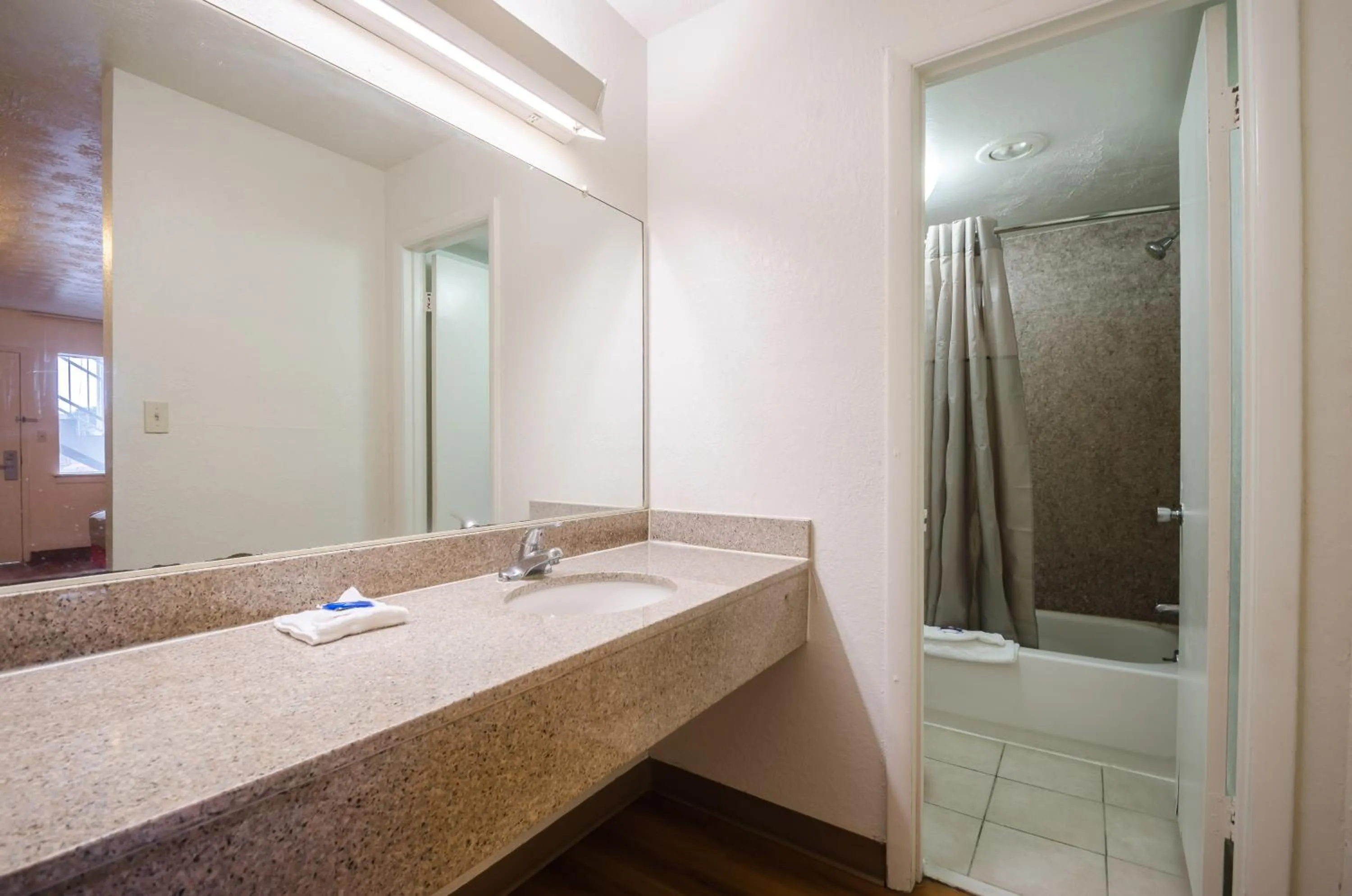 Bathroom in Motel 6-Commerce, GA