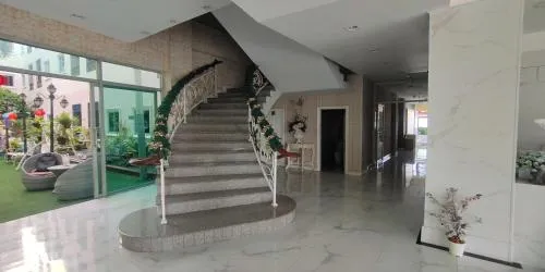 Napheera Royal Tel