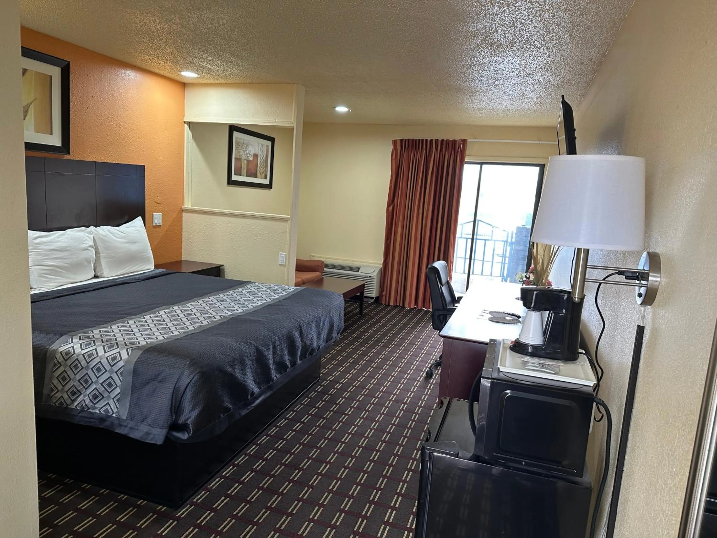 Bed in Executive Inn & Suites Prescott