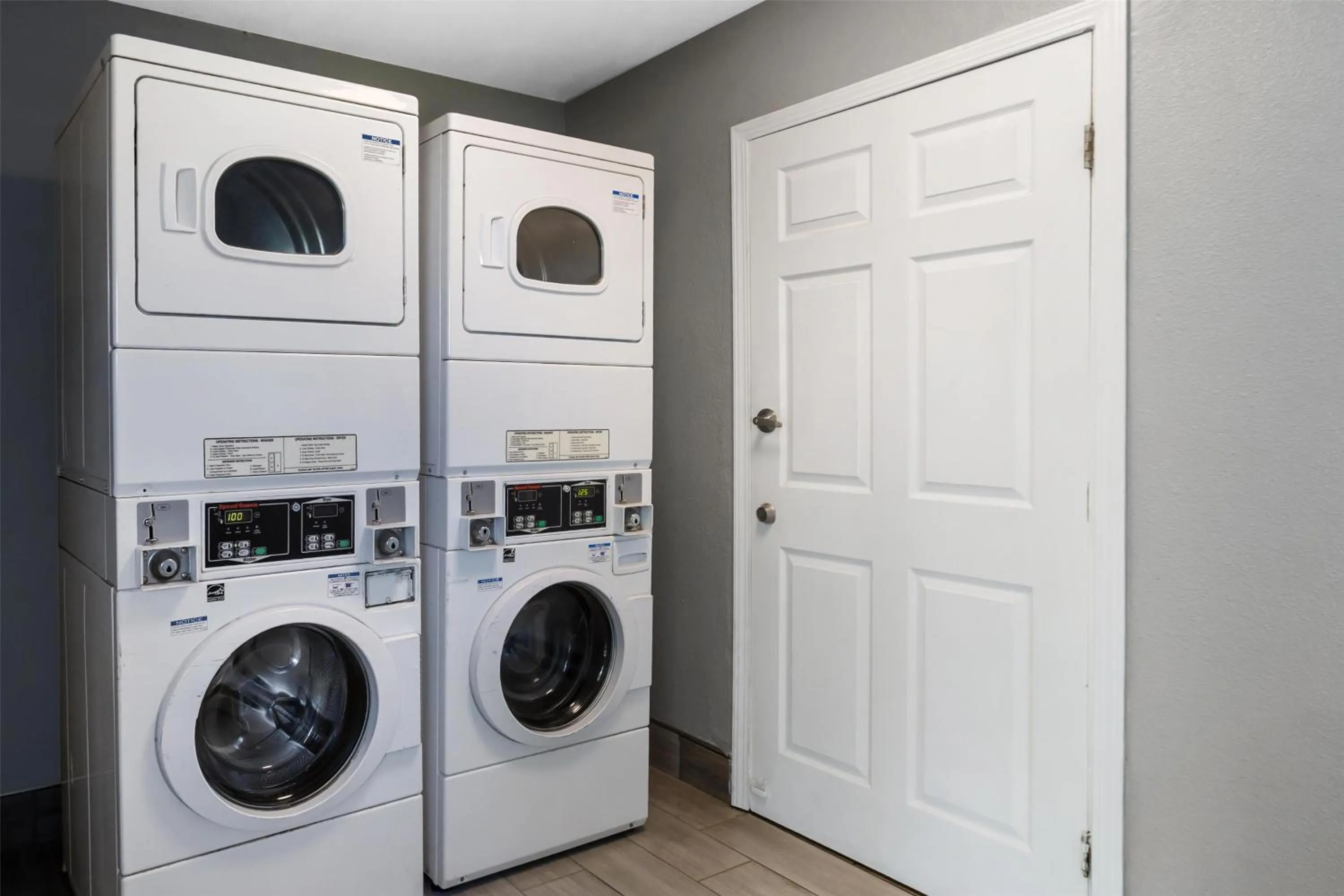 laundry in Best Western Big Country Inn