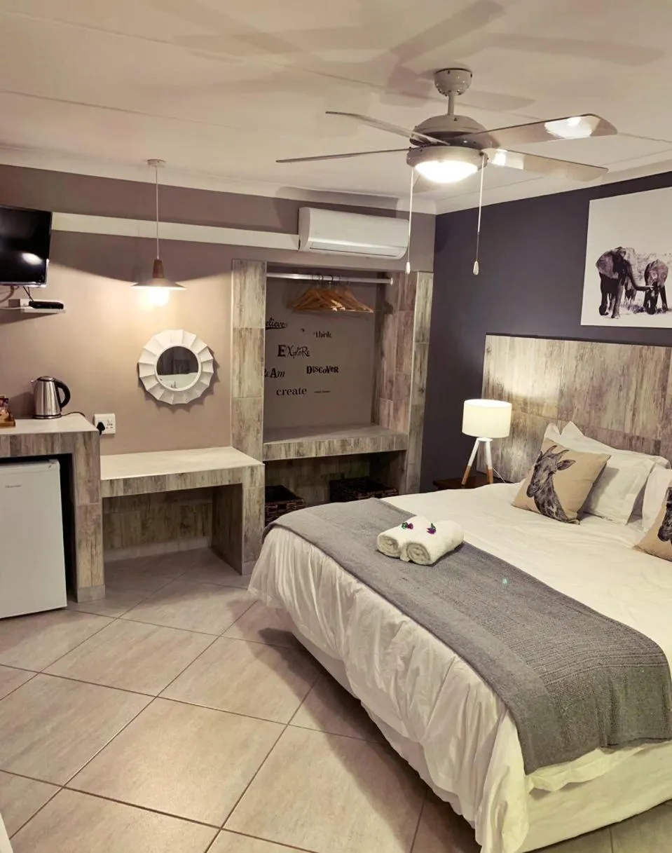 Bed in The Wilds Guest House