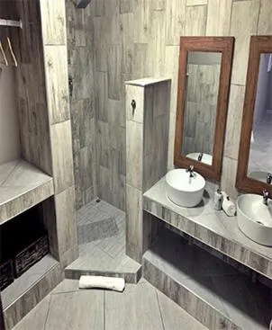 Bathroom in The Wilds Guest House