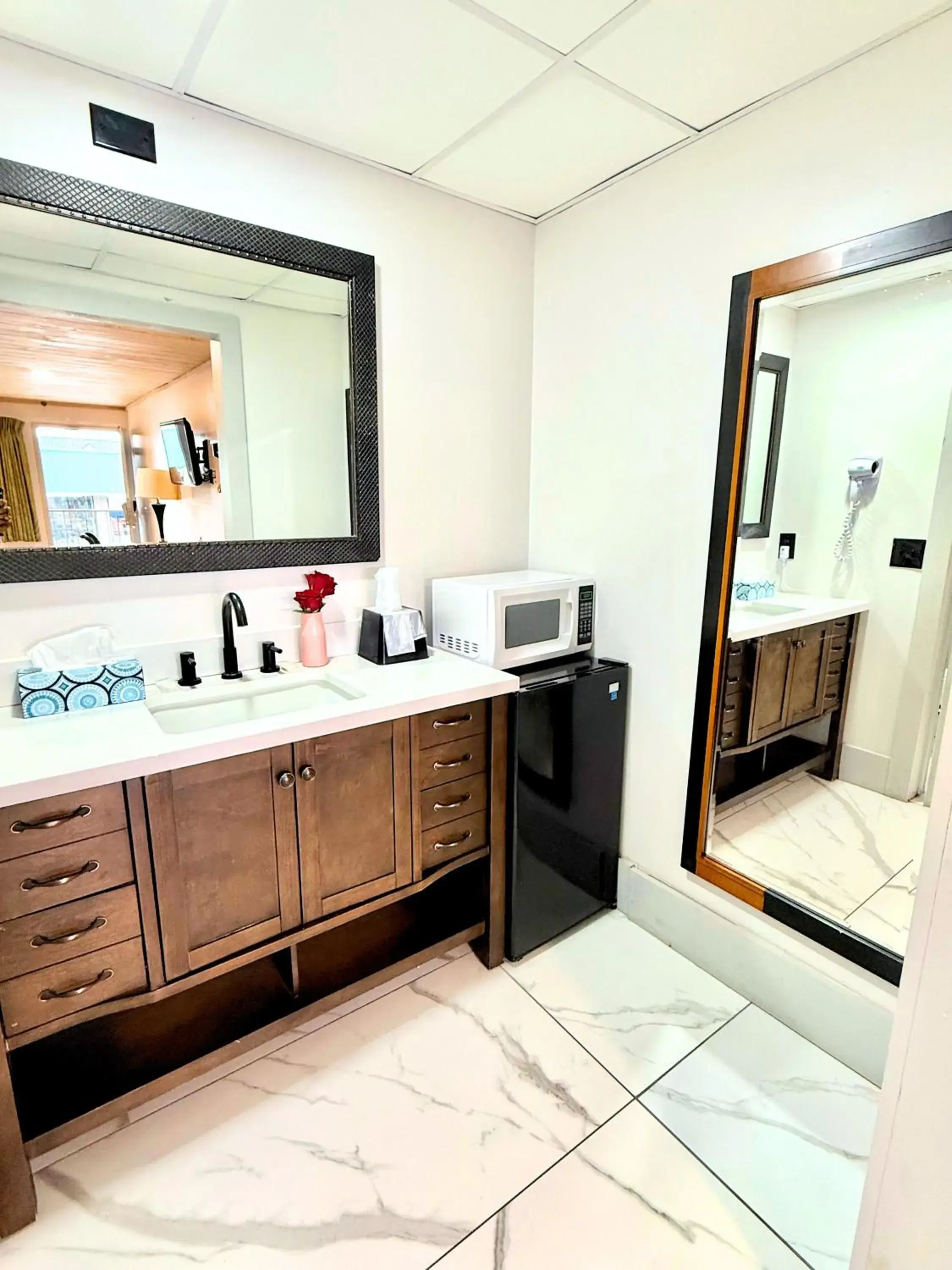 Bed in Tennessee Mountain Lodge Bed in Tennessee Mountain Lodge