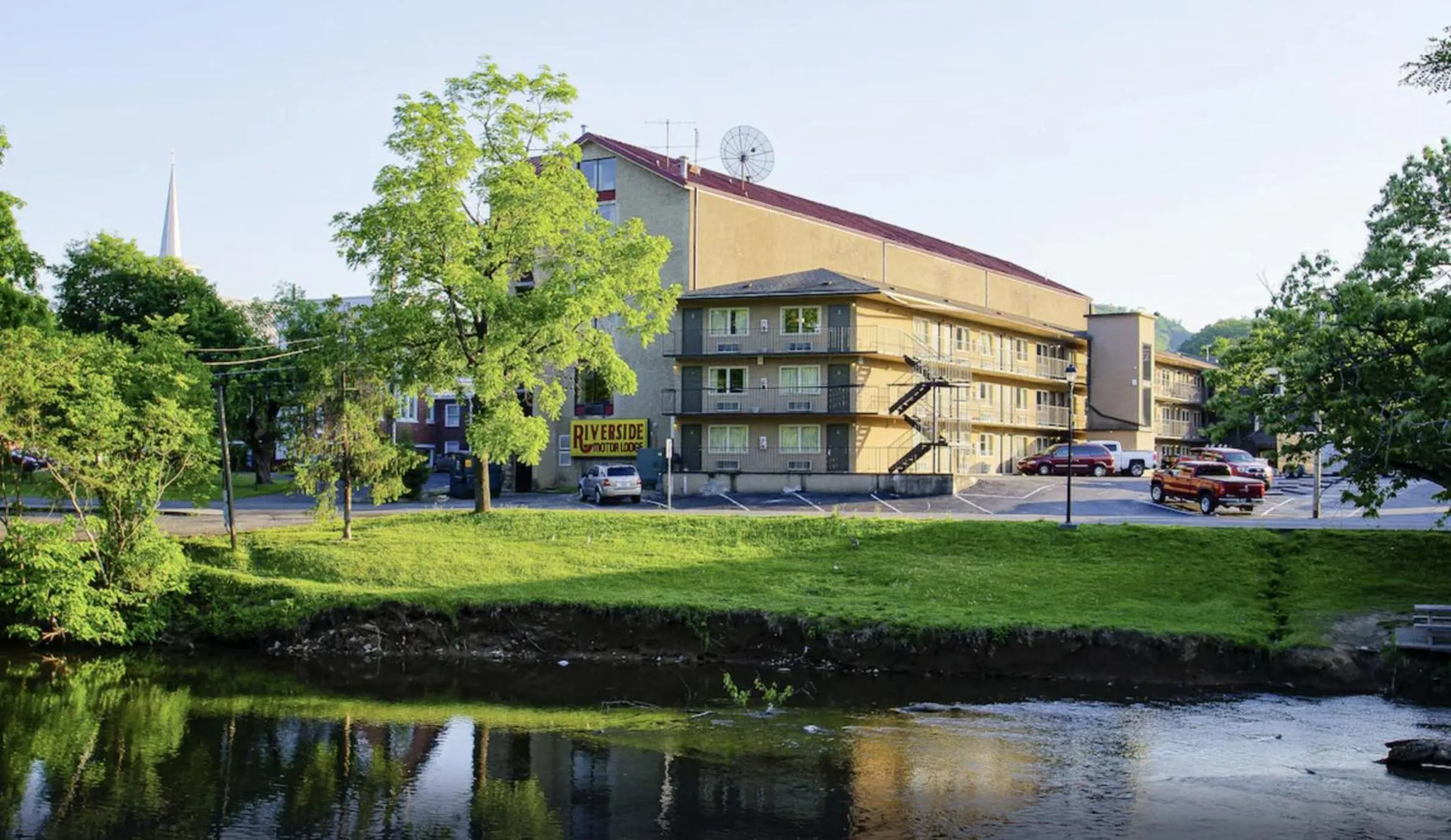 Property building in Tennessee Mountain Lodge