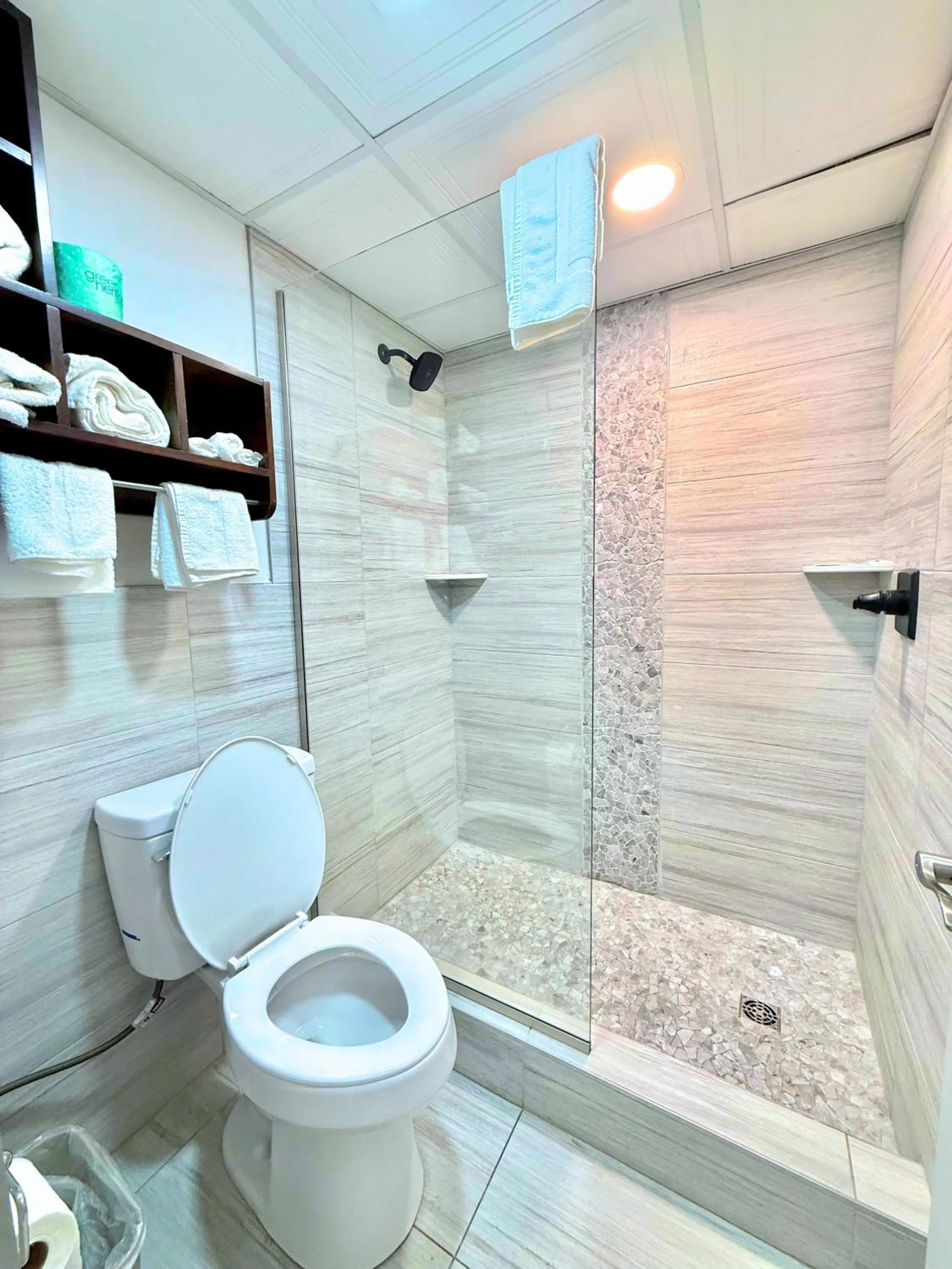 Shower in Tennessee Mountain Lodge