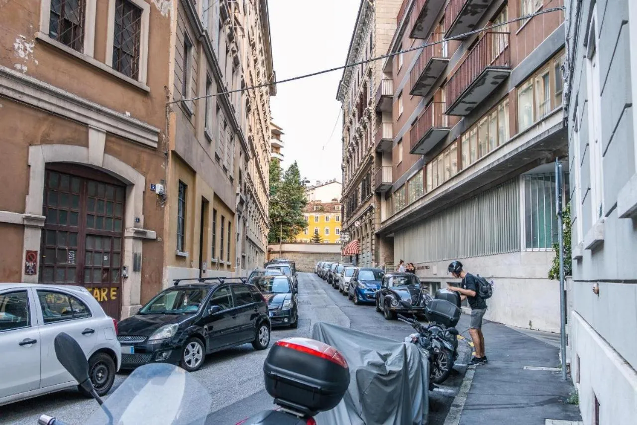 Day in Elegante appartamento vicino alla stazione - Gold