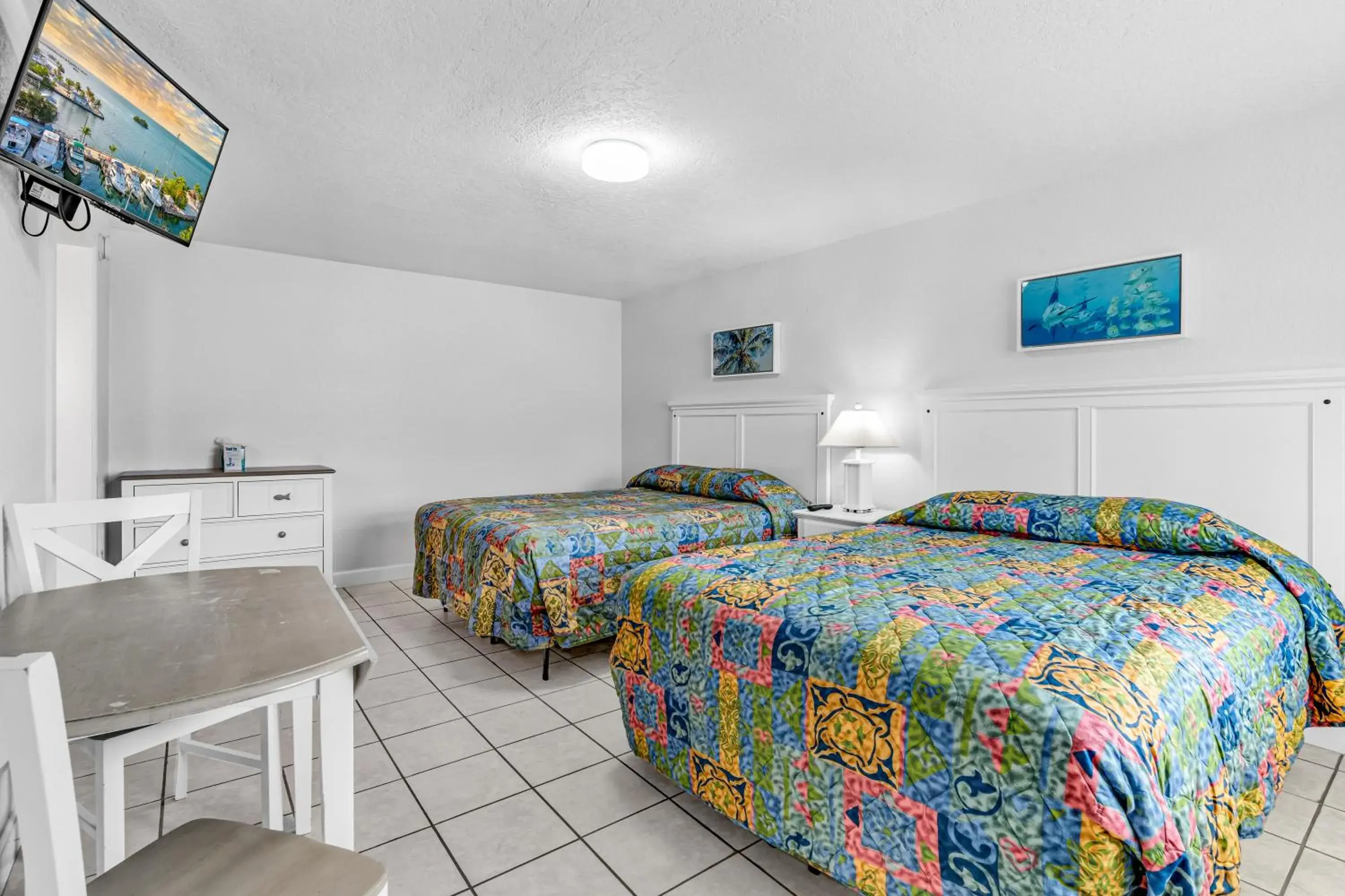 Queen Room with Two Queen Beds - Non-Smoking in Blackfin Resort and Marina Queen Room with Two Queen Beds - Non-Smoking in Blackfin Resort and Marina