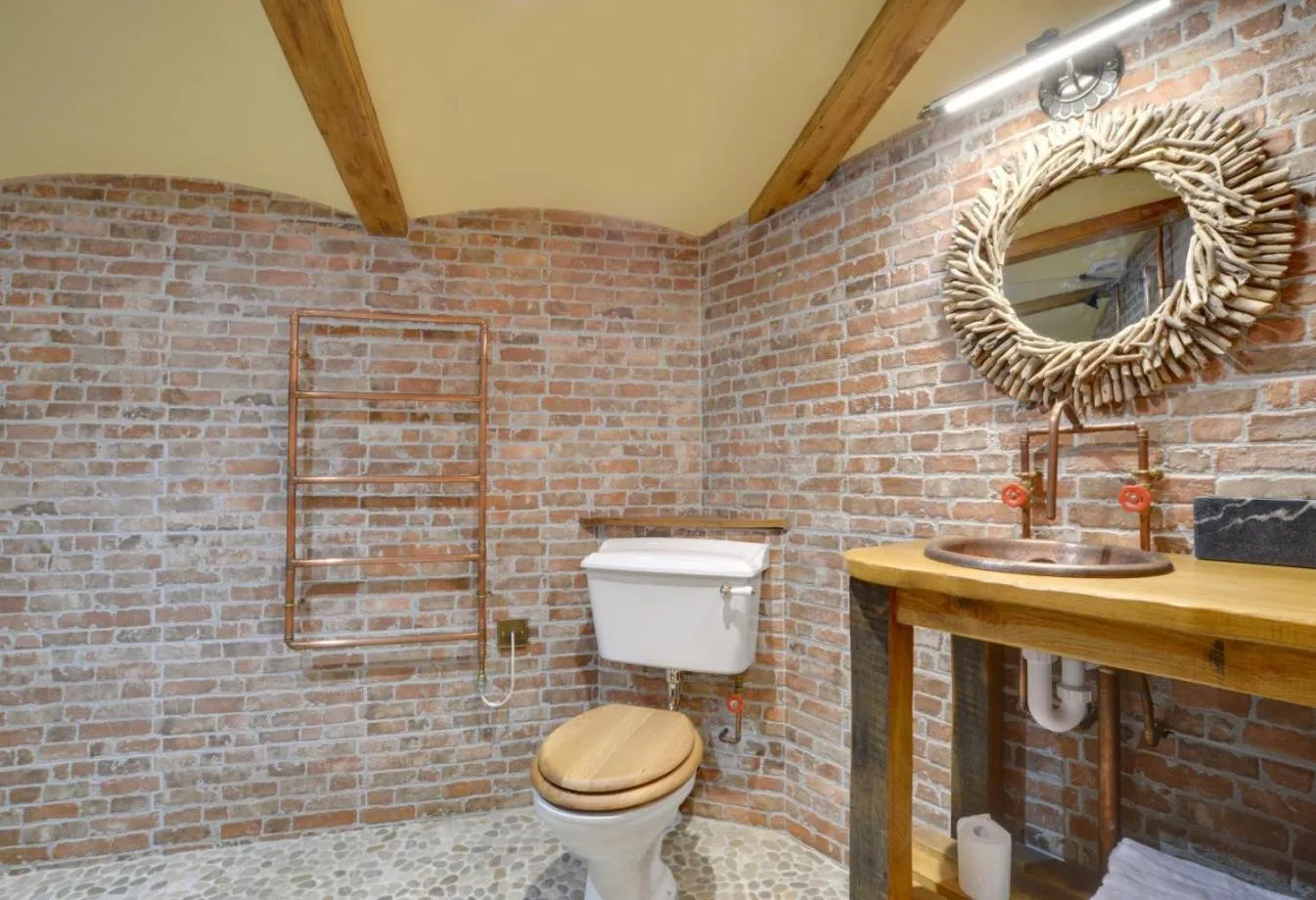 Bathroom in Oastbrook Vineyard