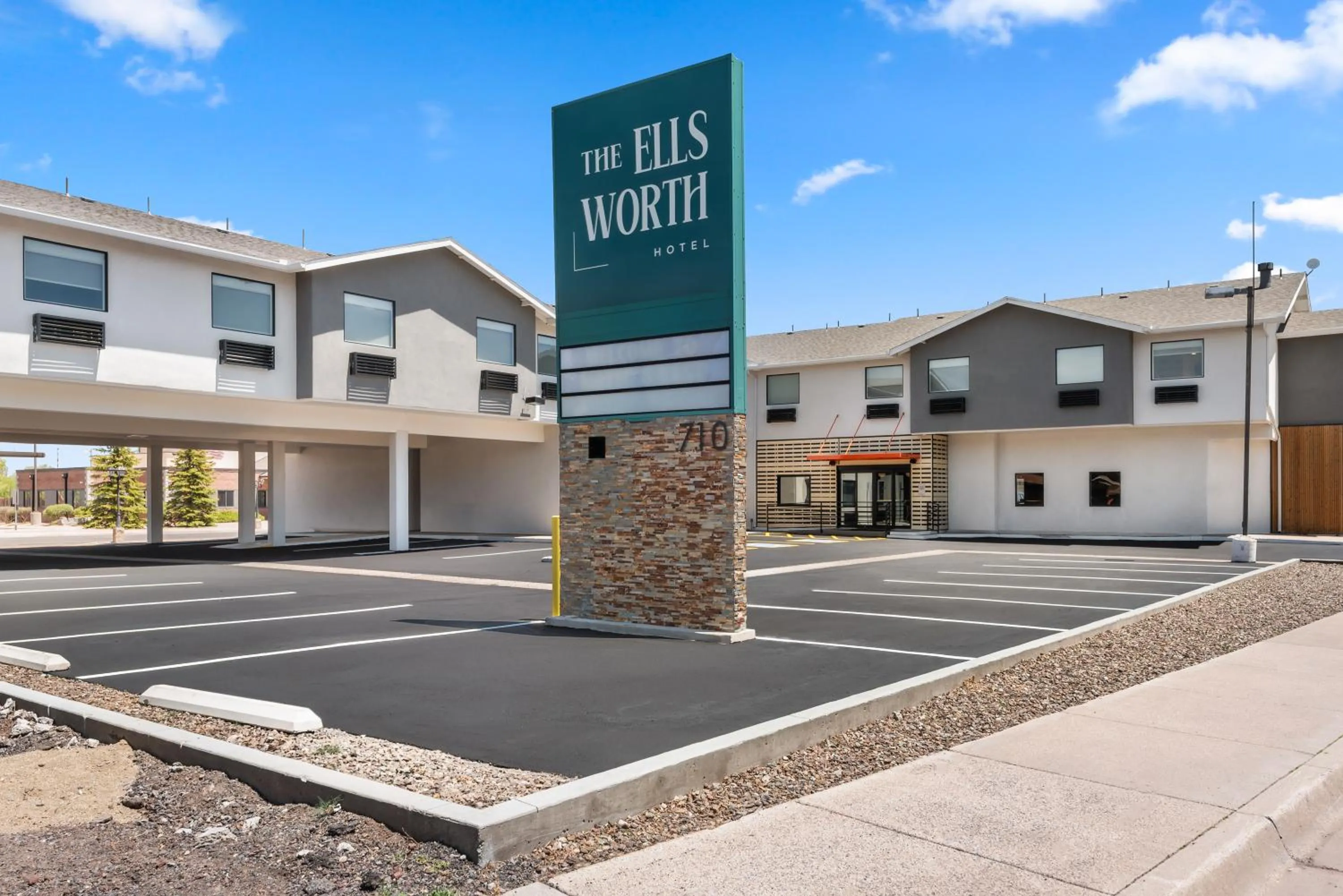 Logo/Certificate/Sign in The Ellsworth Hotel, an Ascend Collection Hotel