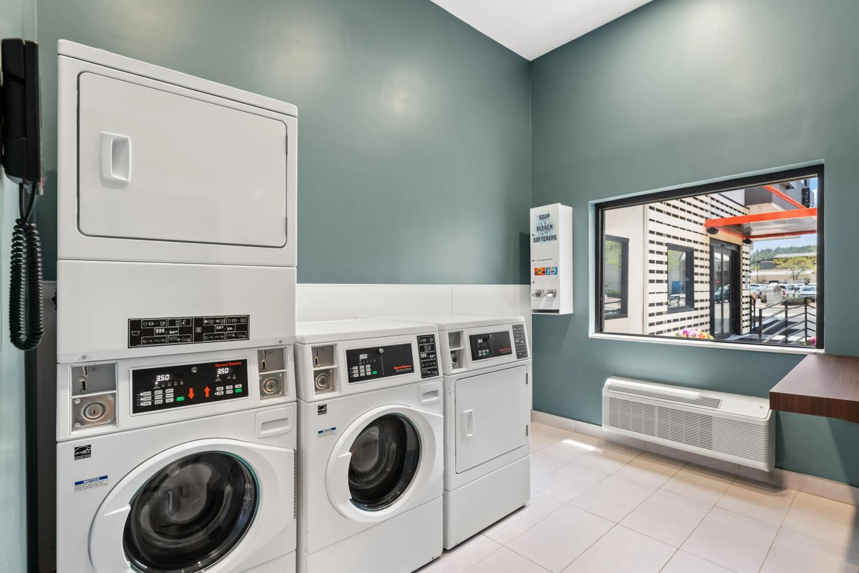 laundry in The Ellsworth Hotel, an Ascend Collection Hotel