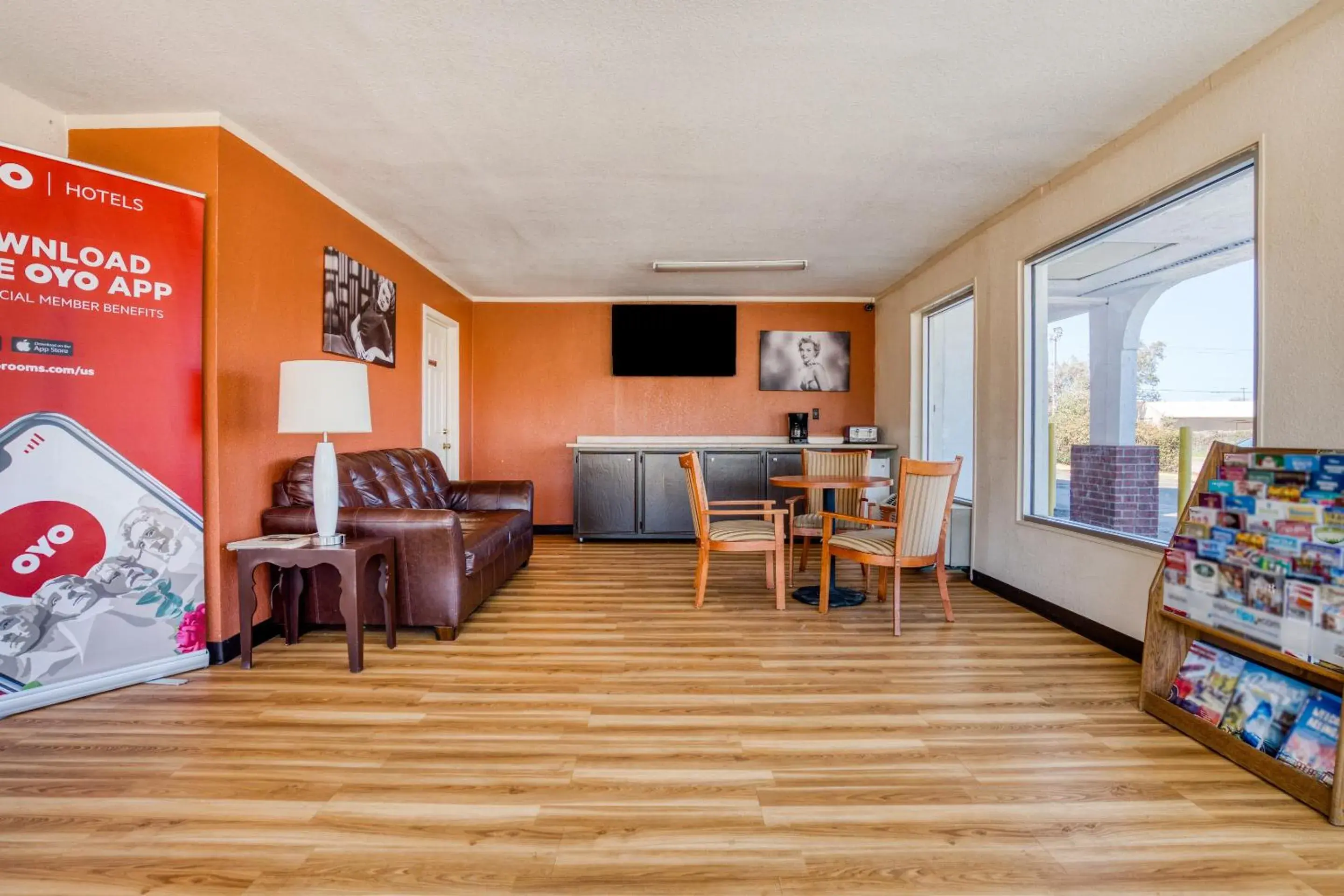 Lobby or reception in OYO Hotel Waco University Area I-35 Lobby or reception in OYO Hotel Waco University Area I-35