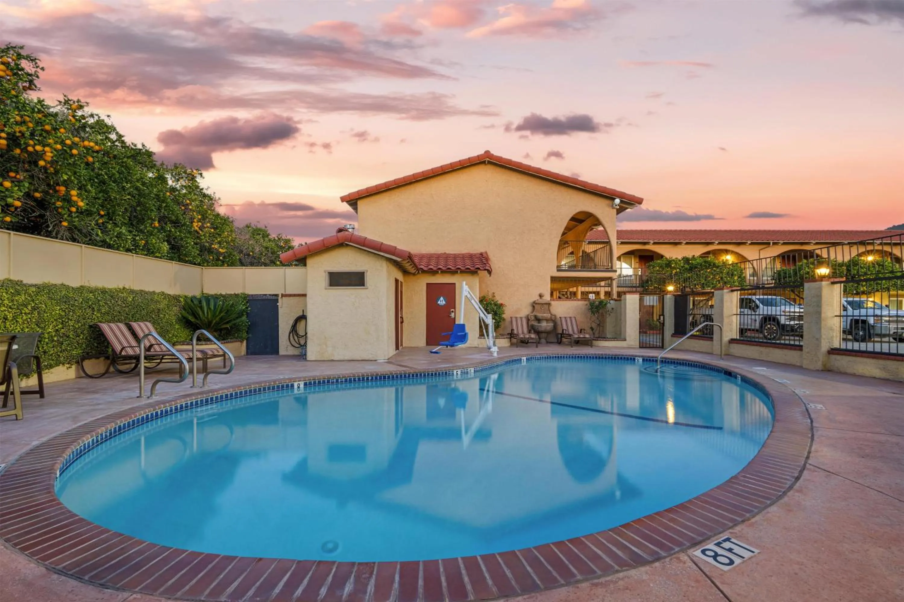 Property building in Best Western La Posada Motel