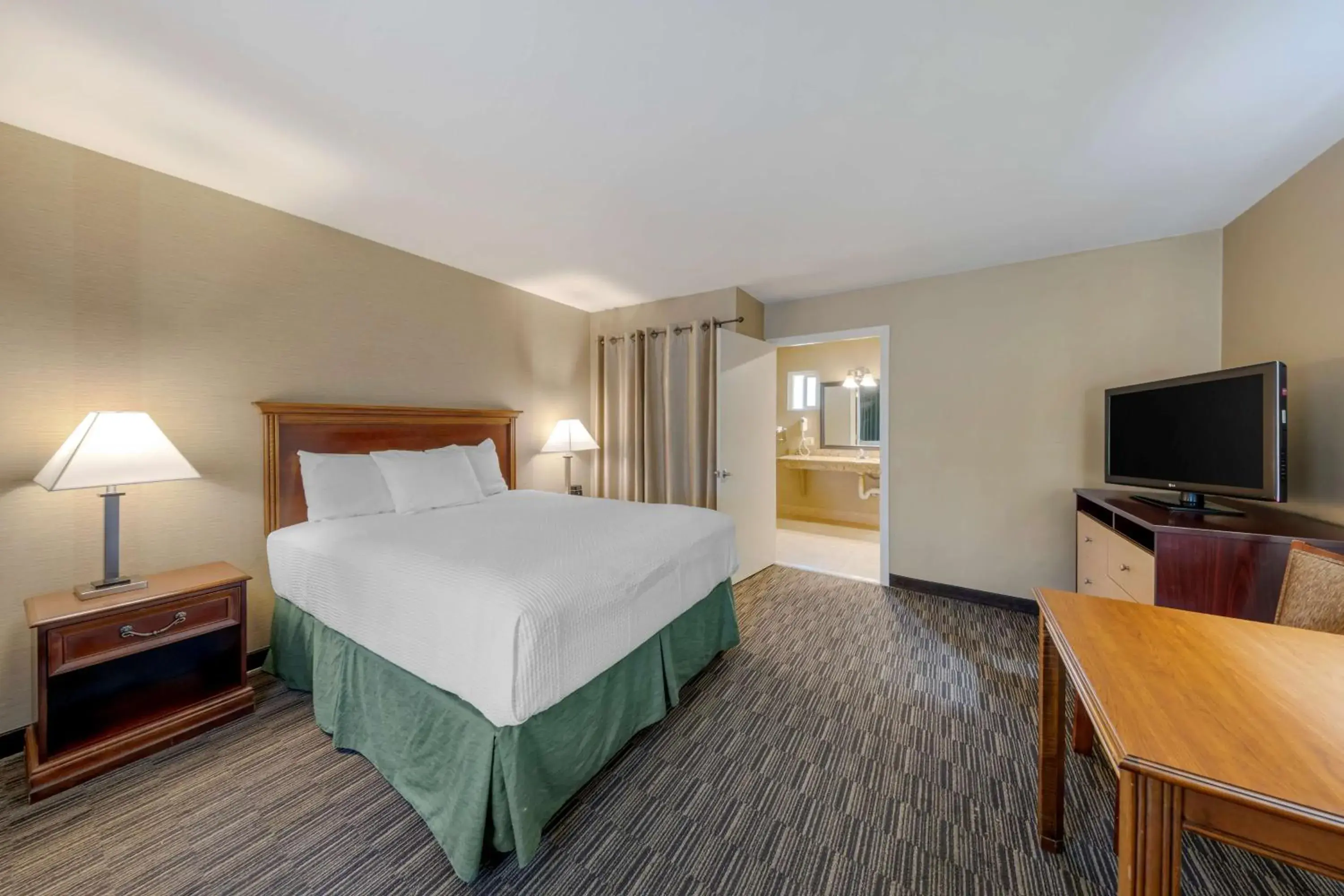 Bedroom, Bed in Best Western La Posada Motel Bedroom, Bed in Best Western La Posada Motel