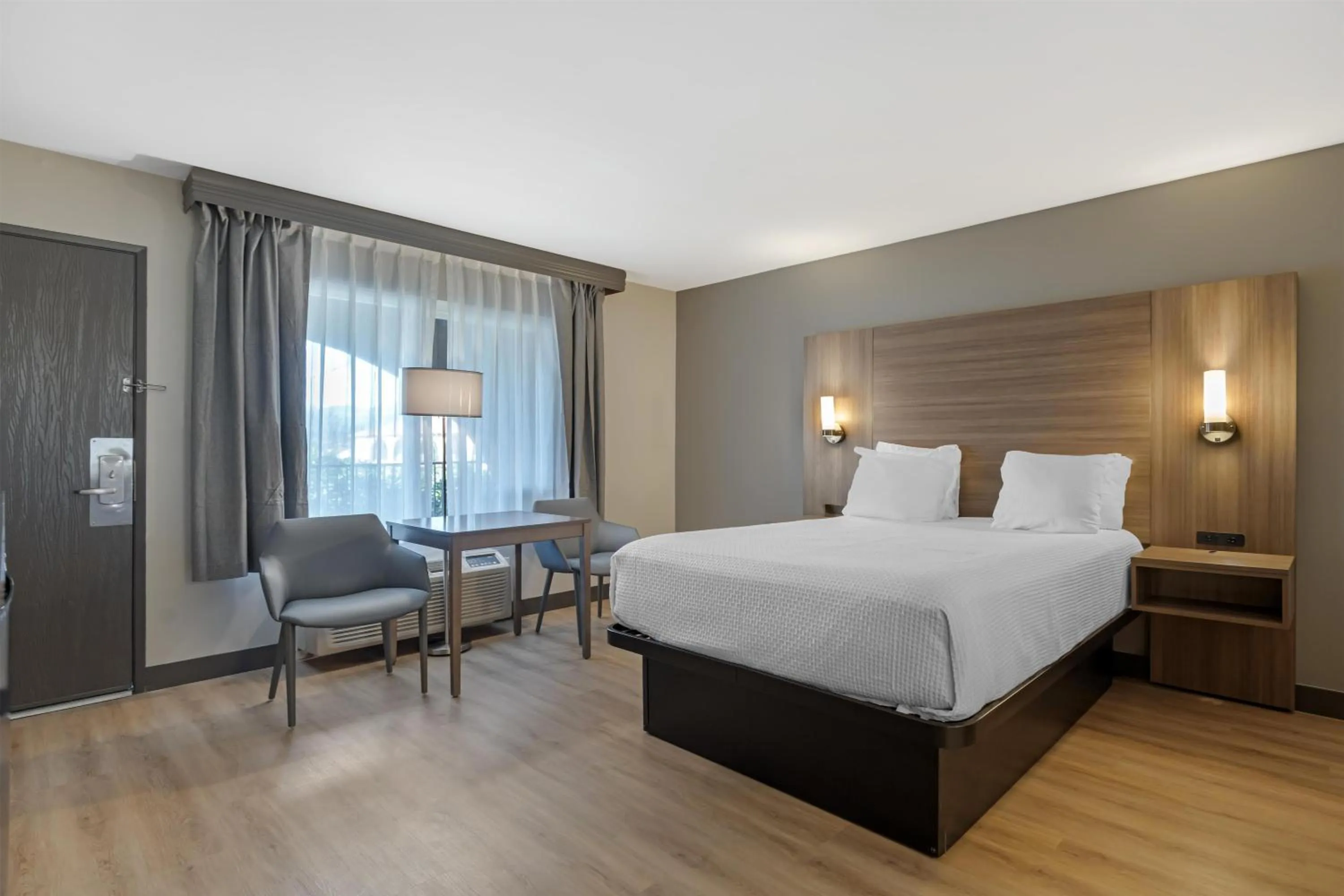 Bedroom, Bed in Best Western La Posada Motel