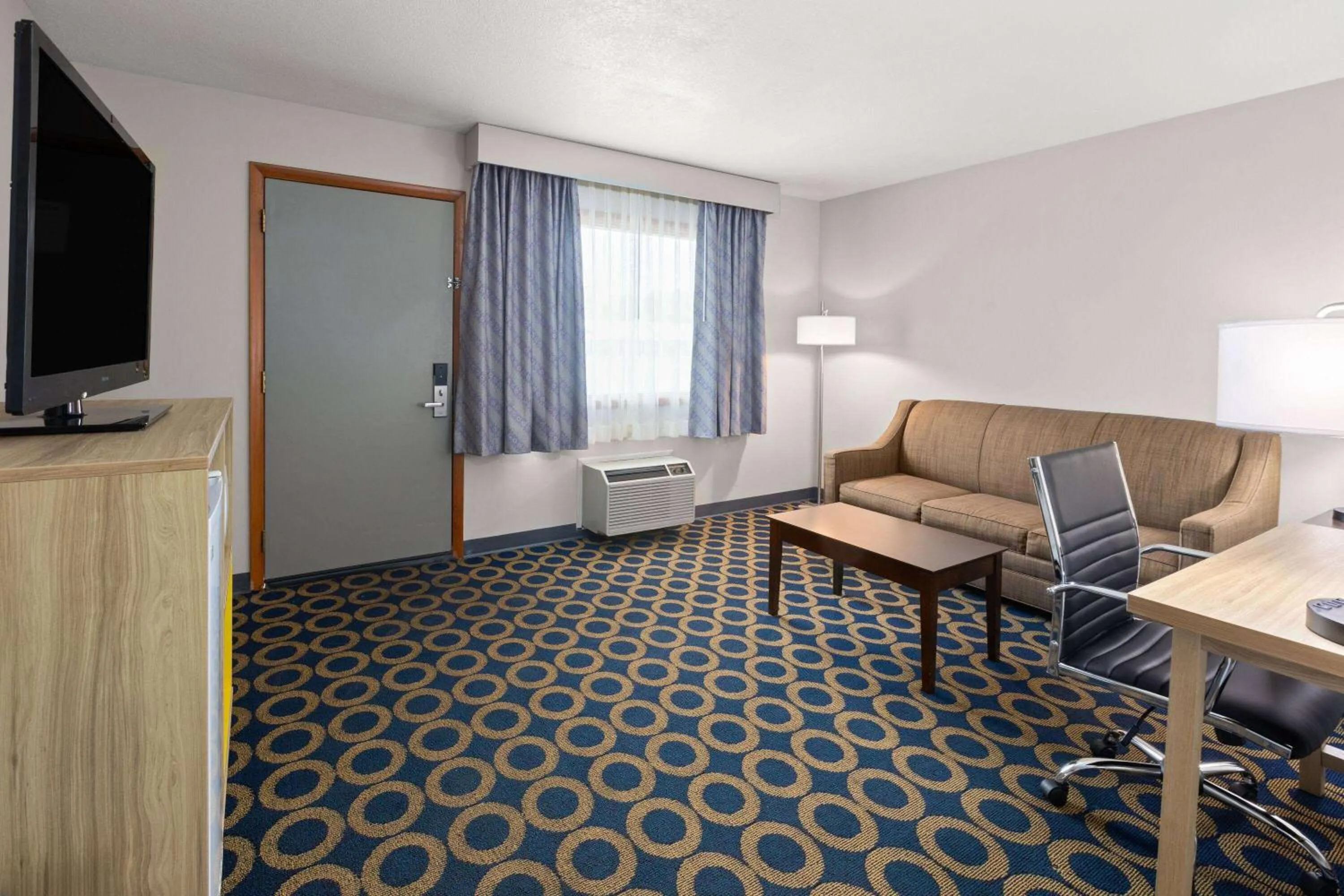 Photo of the whole room in Days Inn by Wyndham Wauseon