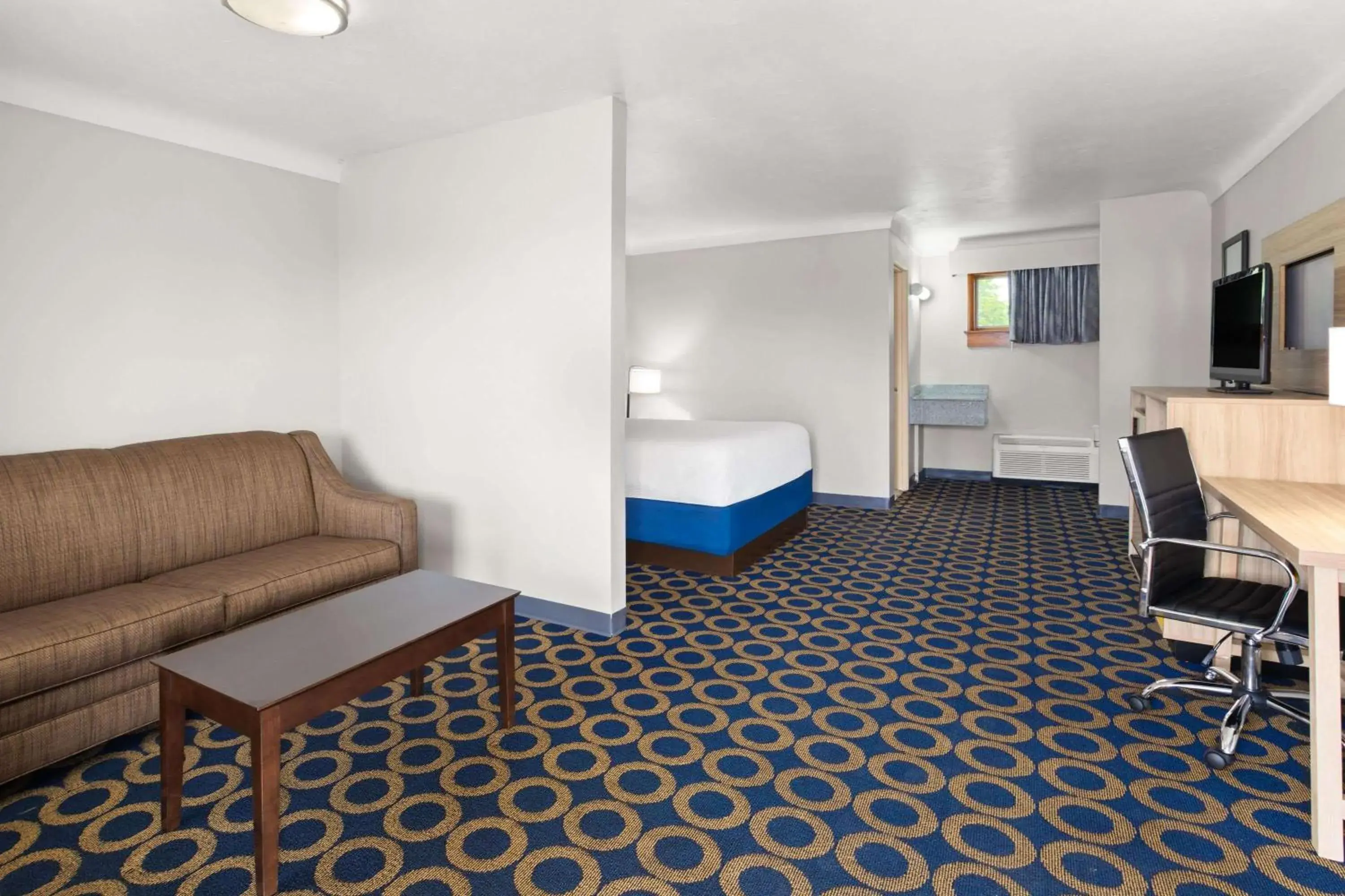 Photo of the whole room in Days Inn by Wyndham Wauseon Photo of the whole room in Days Inn by Wyndham Wauseon