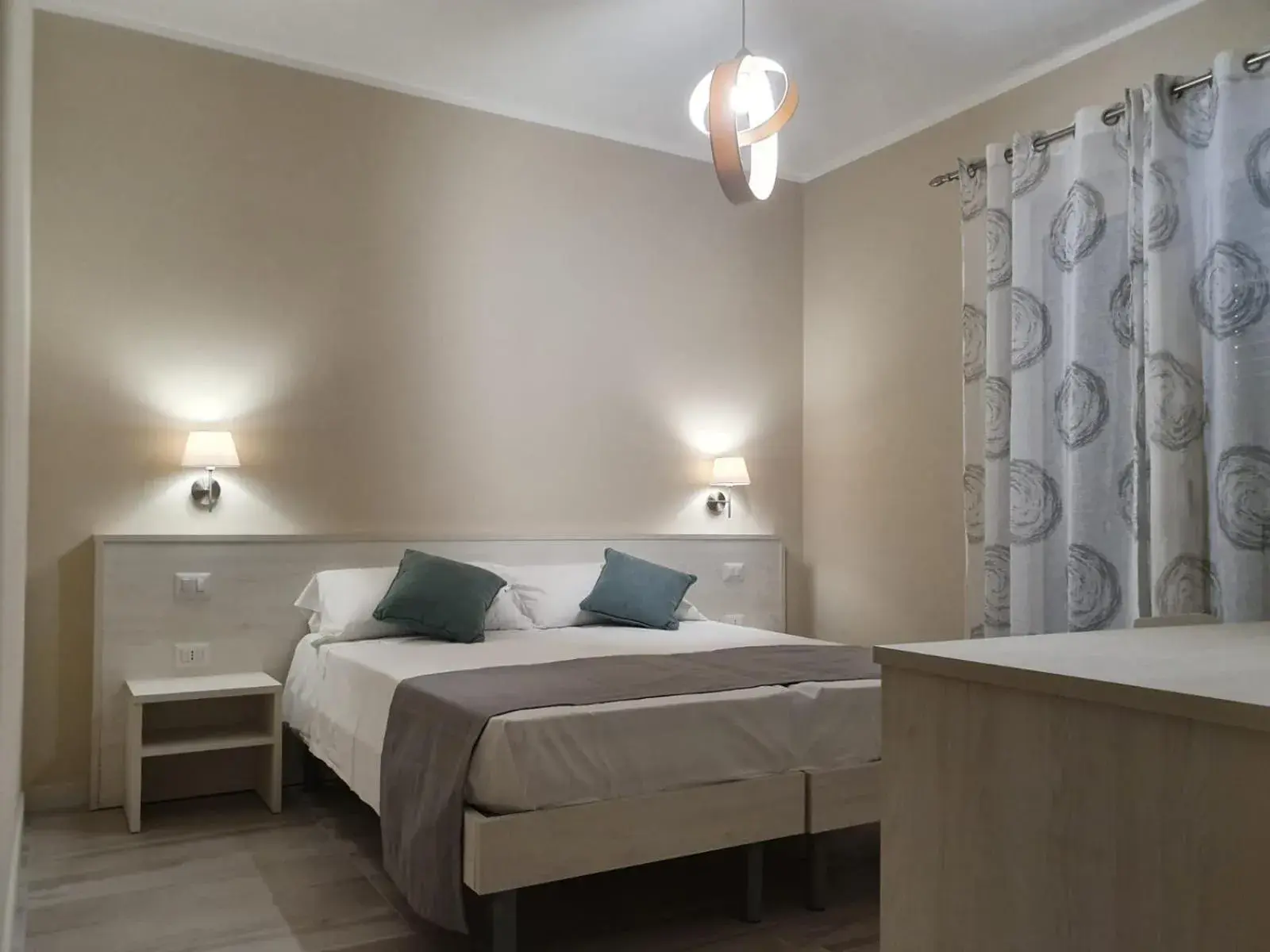 Oikia Rooms Oikia Rooms