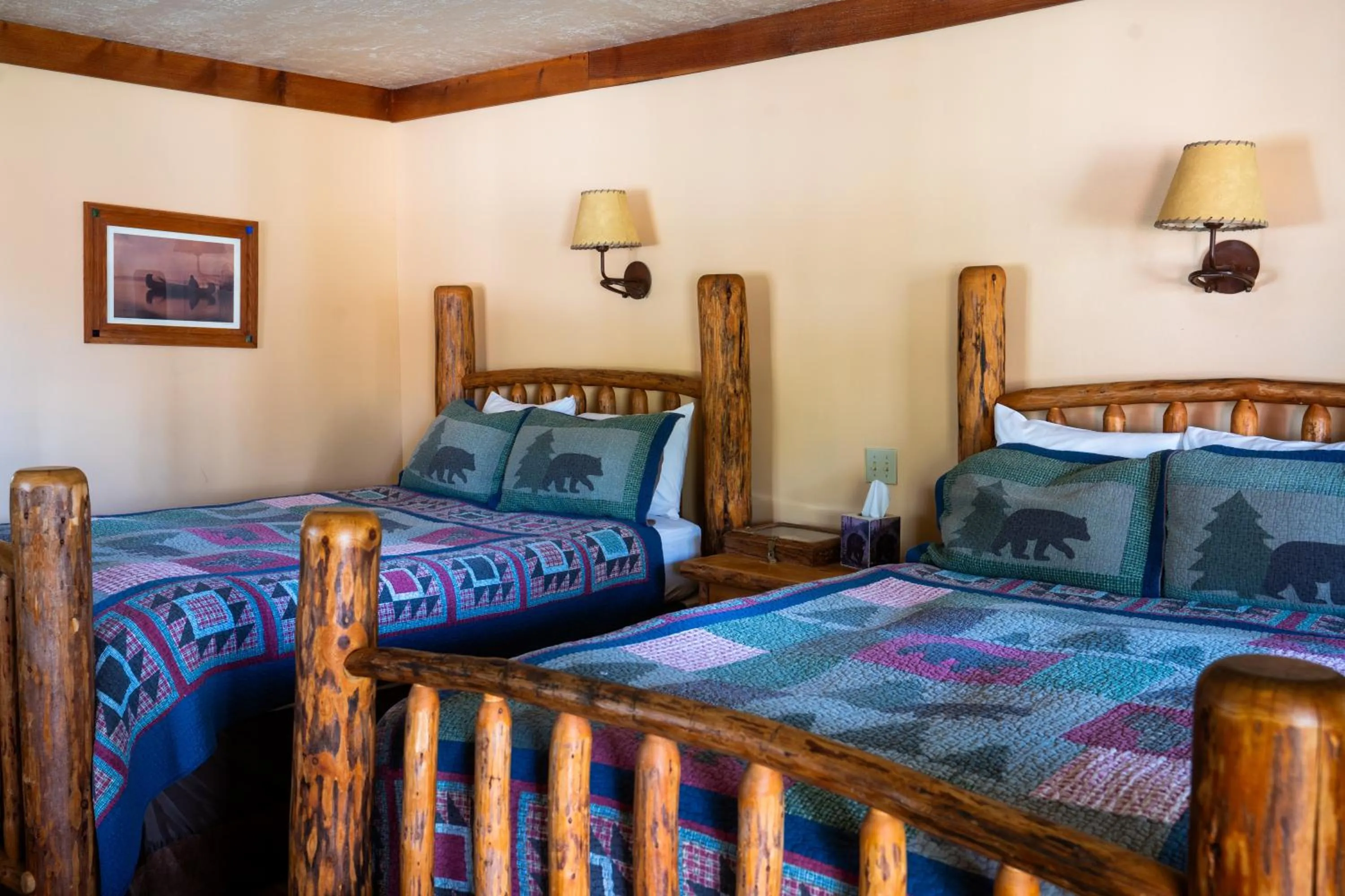 Bed in Daniels Summit Lodge