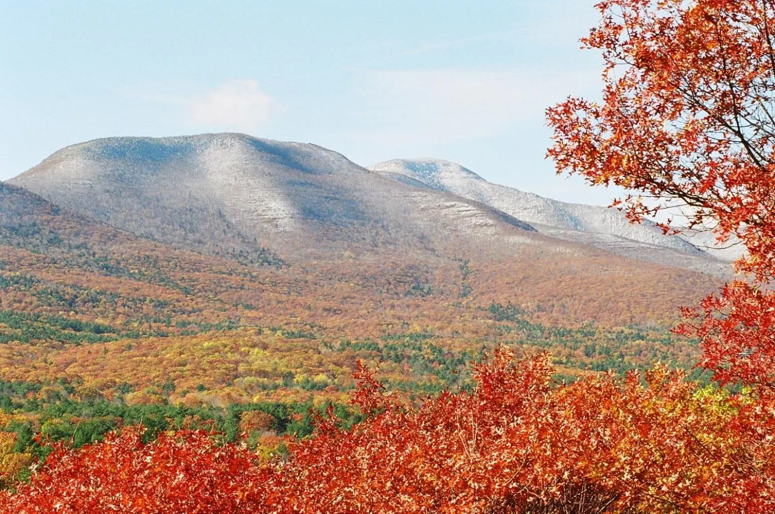 Bed in Winter Clove Family Inn