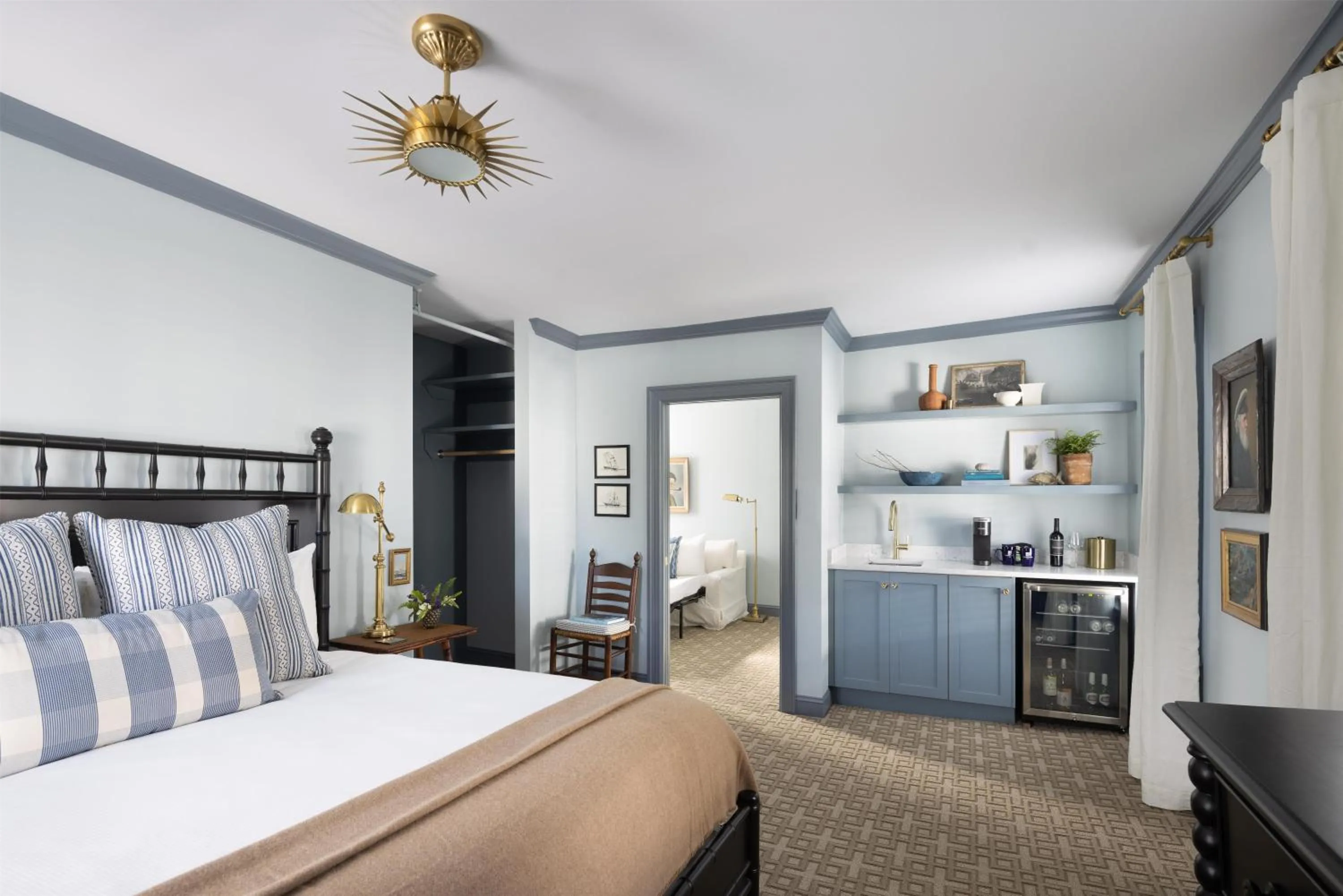 Photo of the whole room, Bed in Kennebunkport Inn