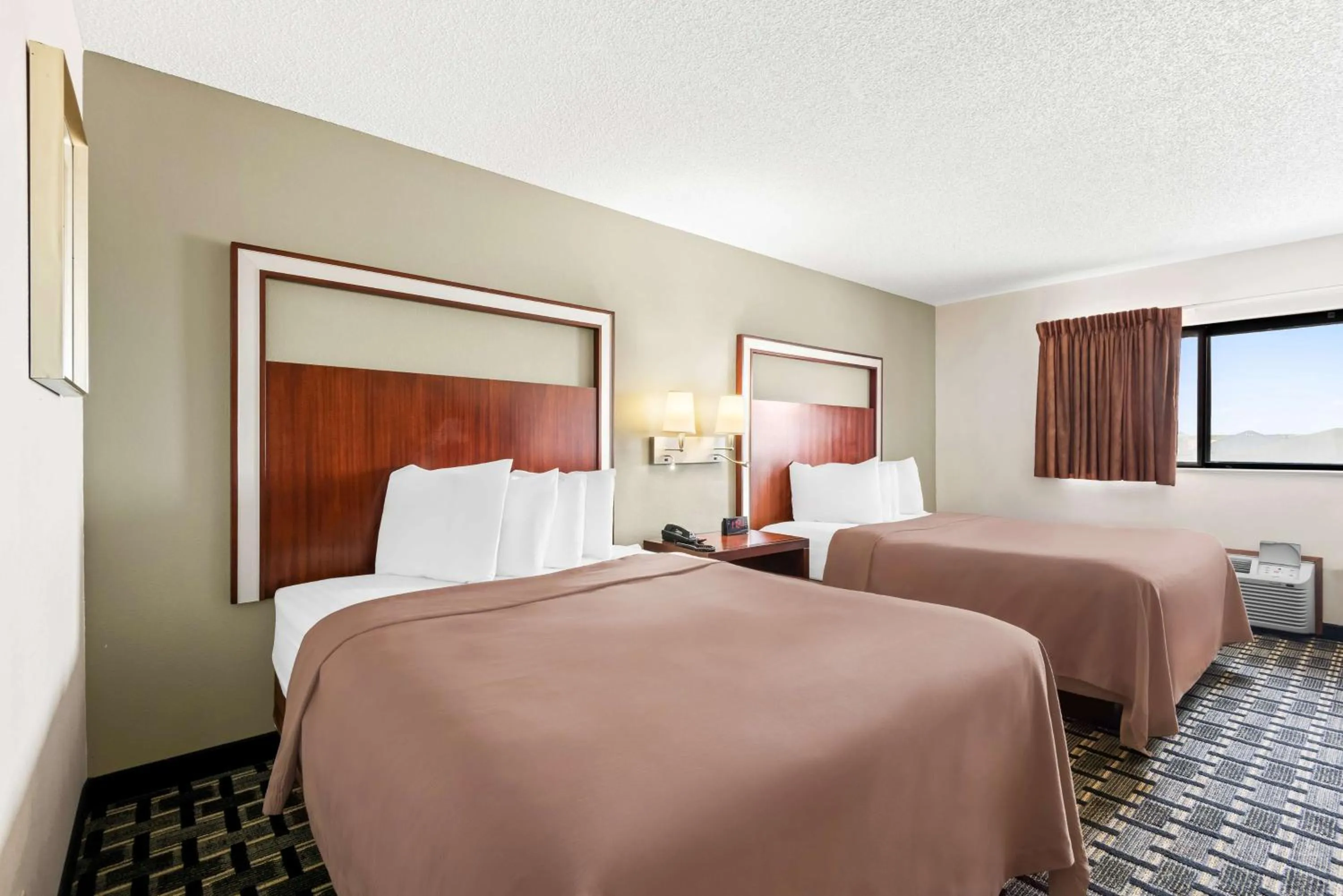 Bedroom, Bed in SureStay Hotel by Best Western Manchester