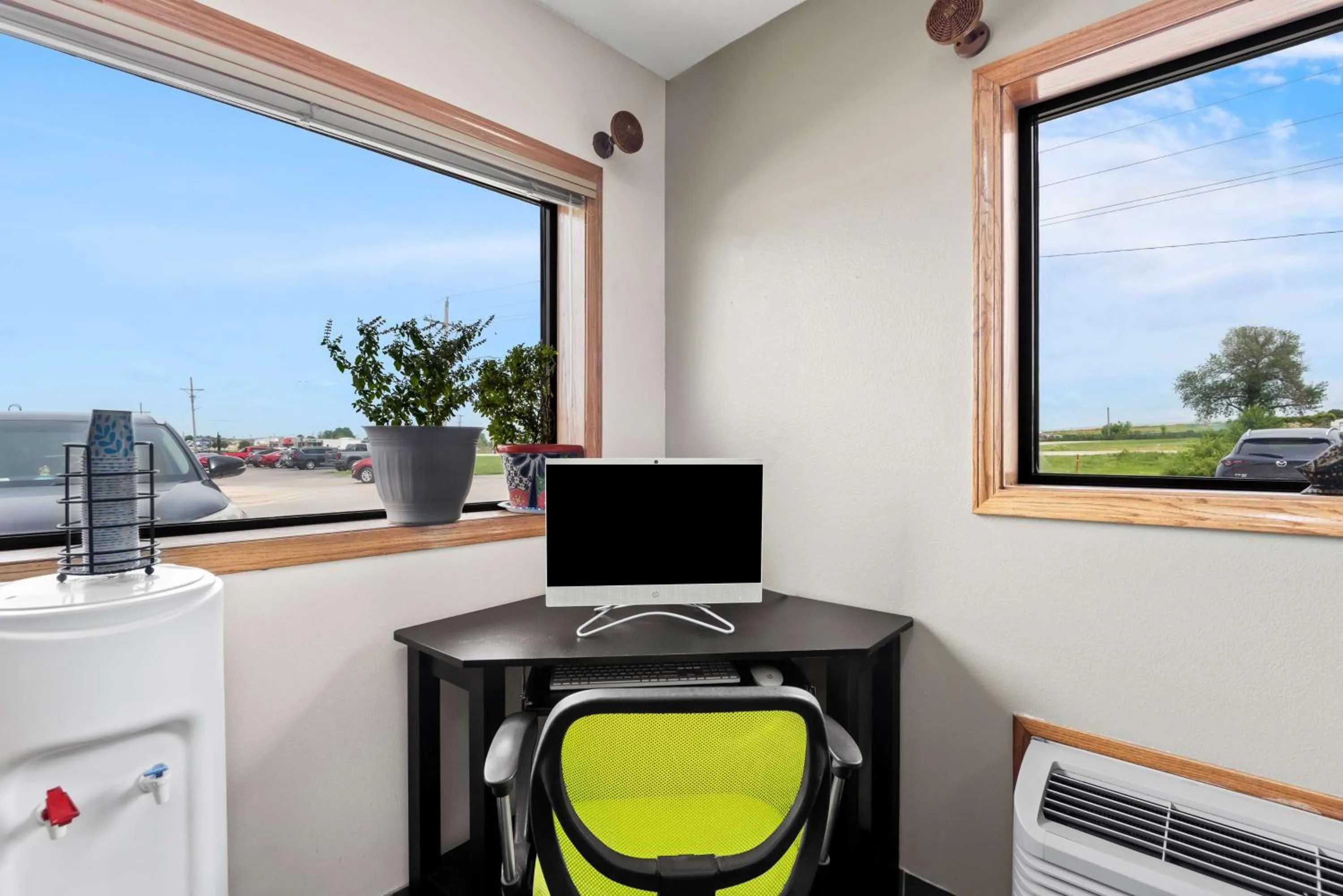 Business facilities in SureStay Hotel by Best Western Manchester