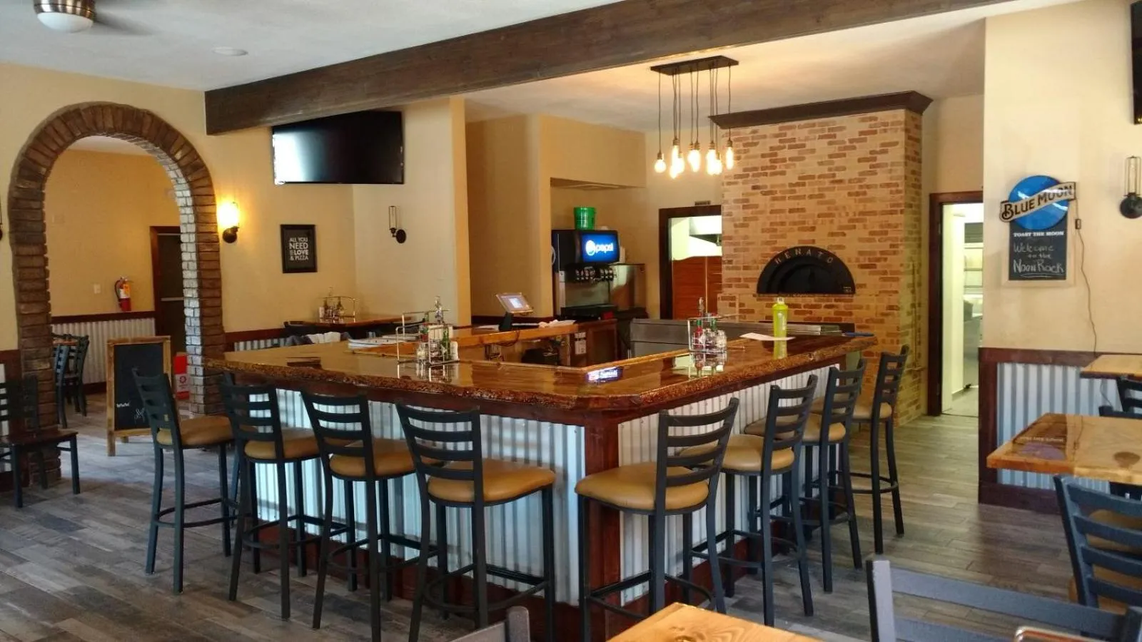 Property building in Stagecoach Inn & Suites