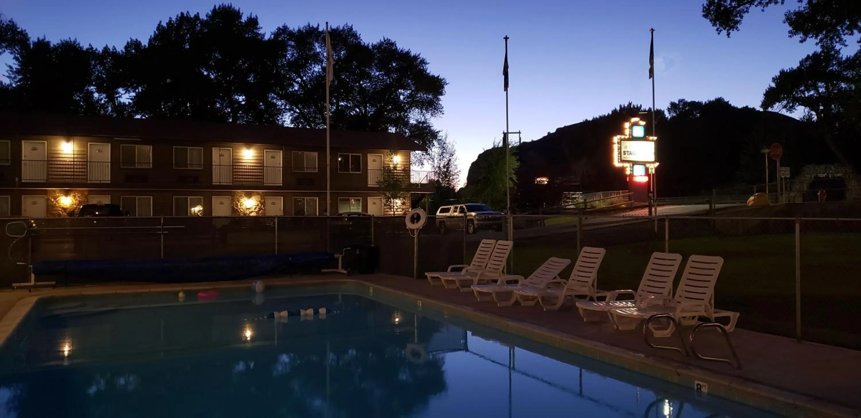 Property building in Stagecoach Inn & Suites