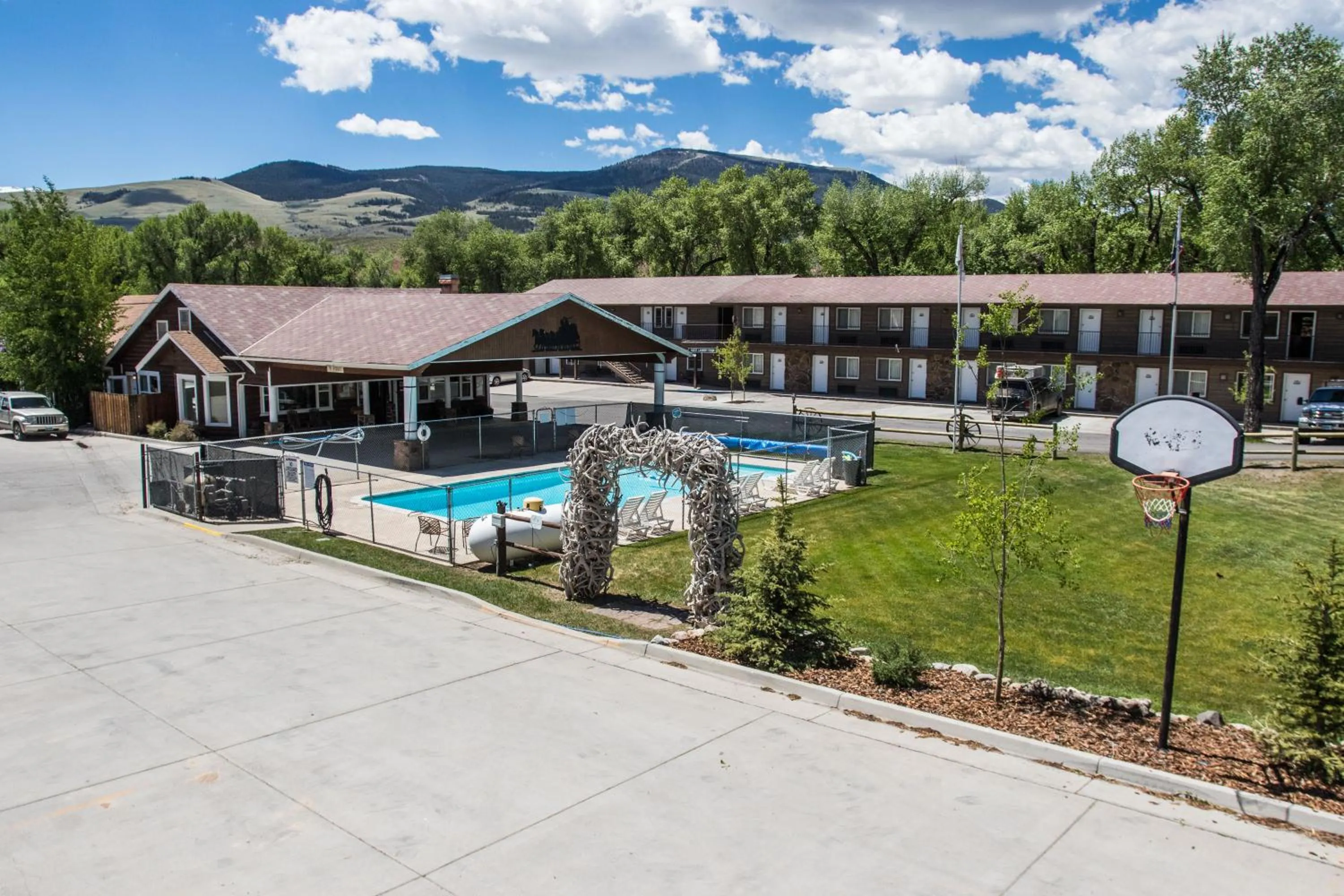 Mountain view in Stagecoach Inn & Suites