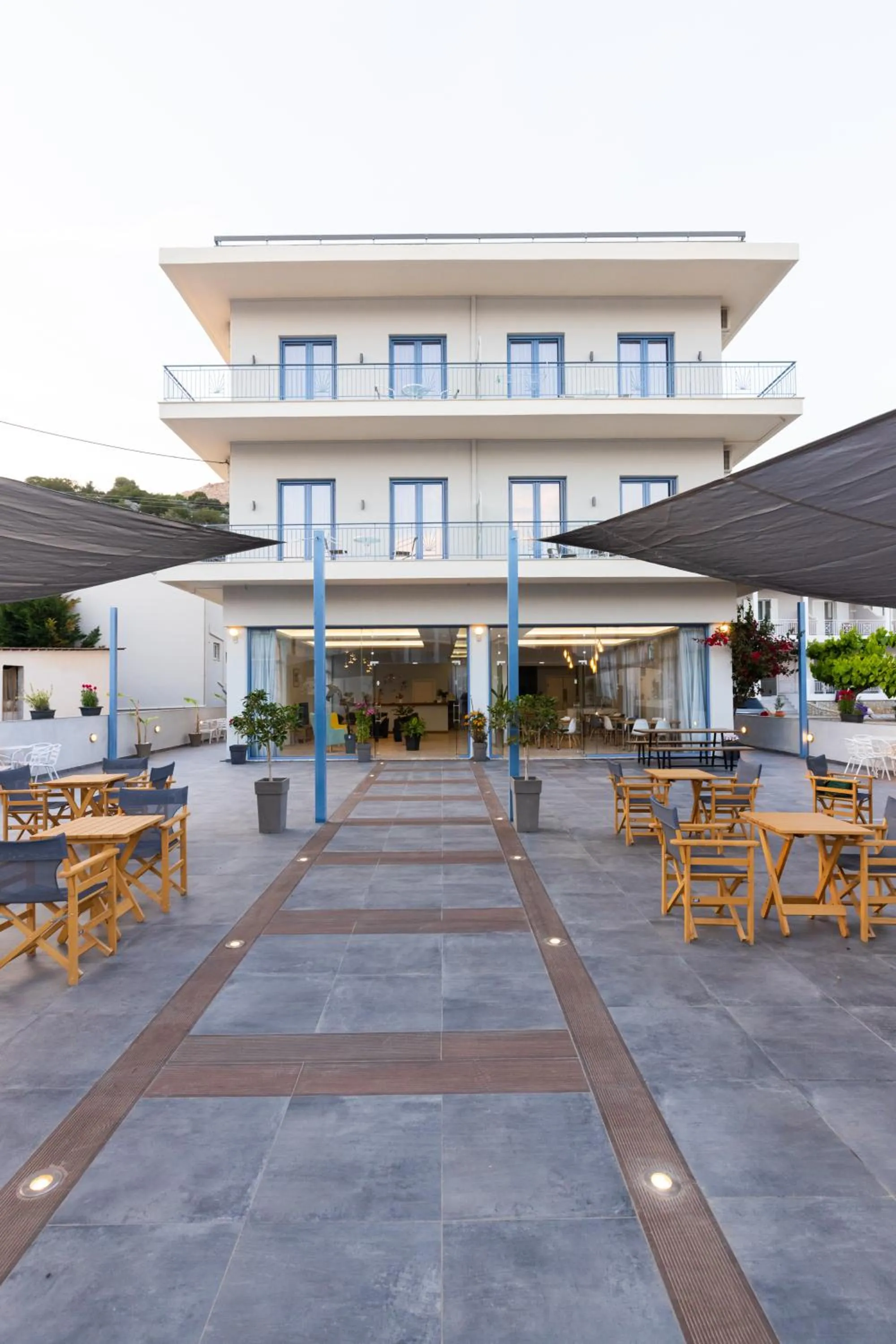 Property building in Vivari Acta