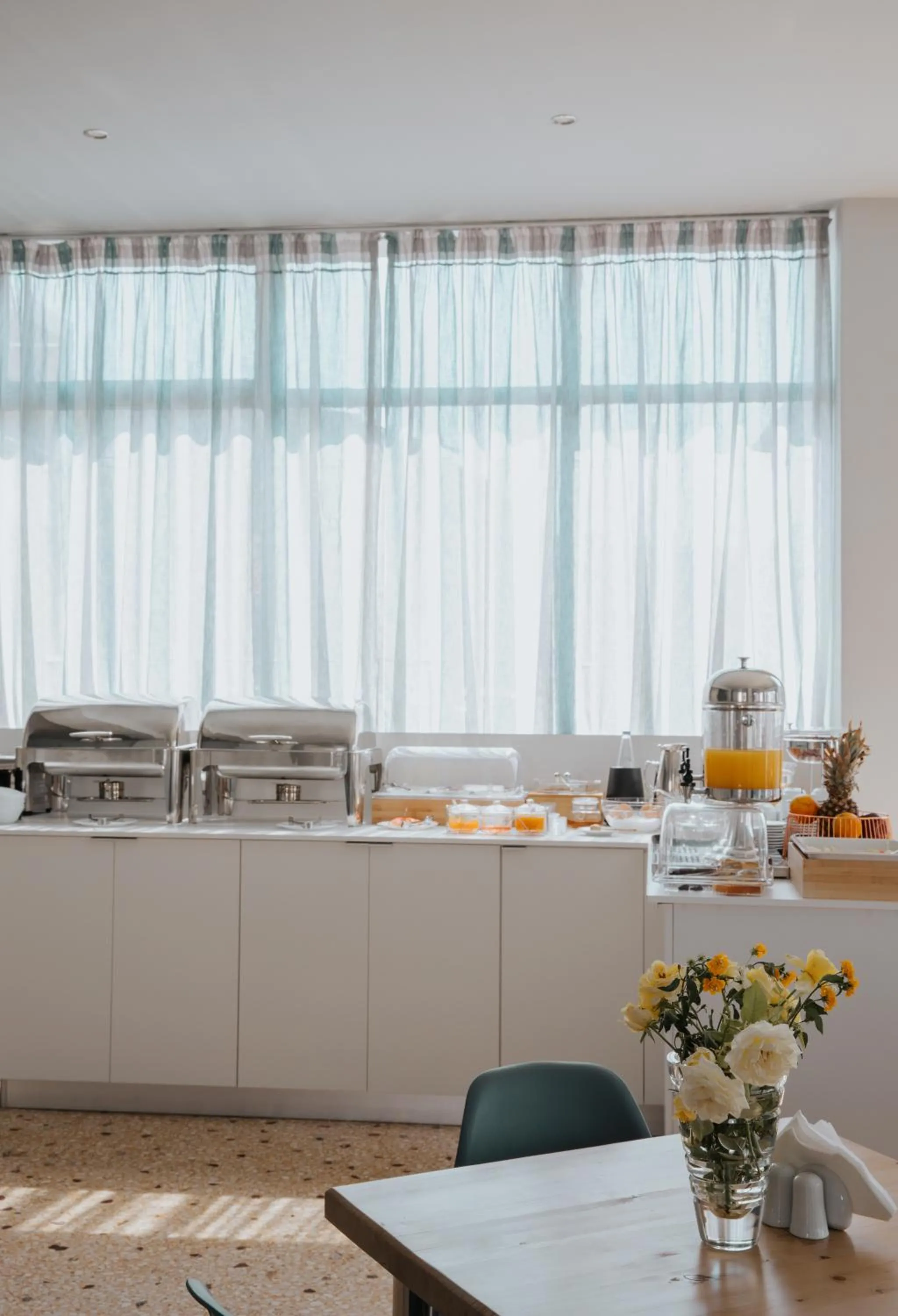 Breakfast in Vivari Acta