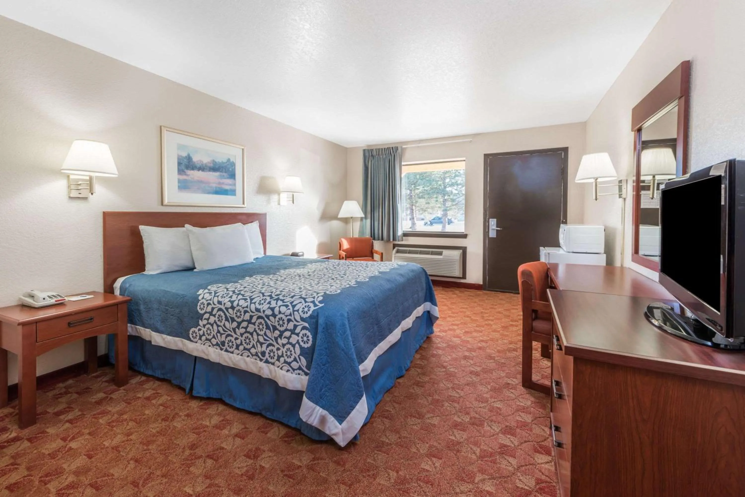 Photo of the whole room, Bed in Days Inn by Wyndham Russell