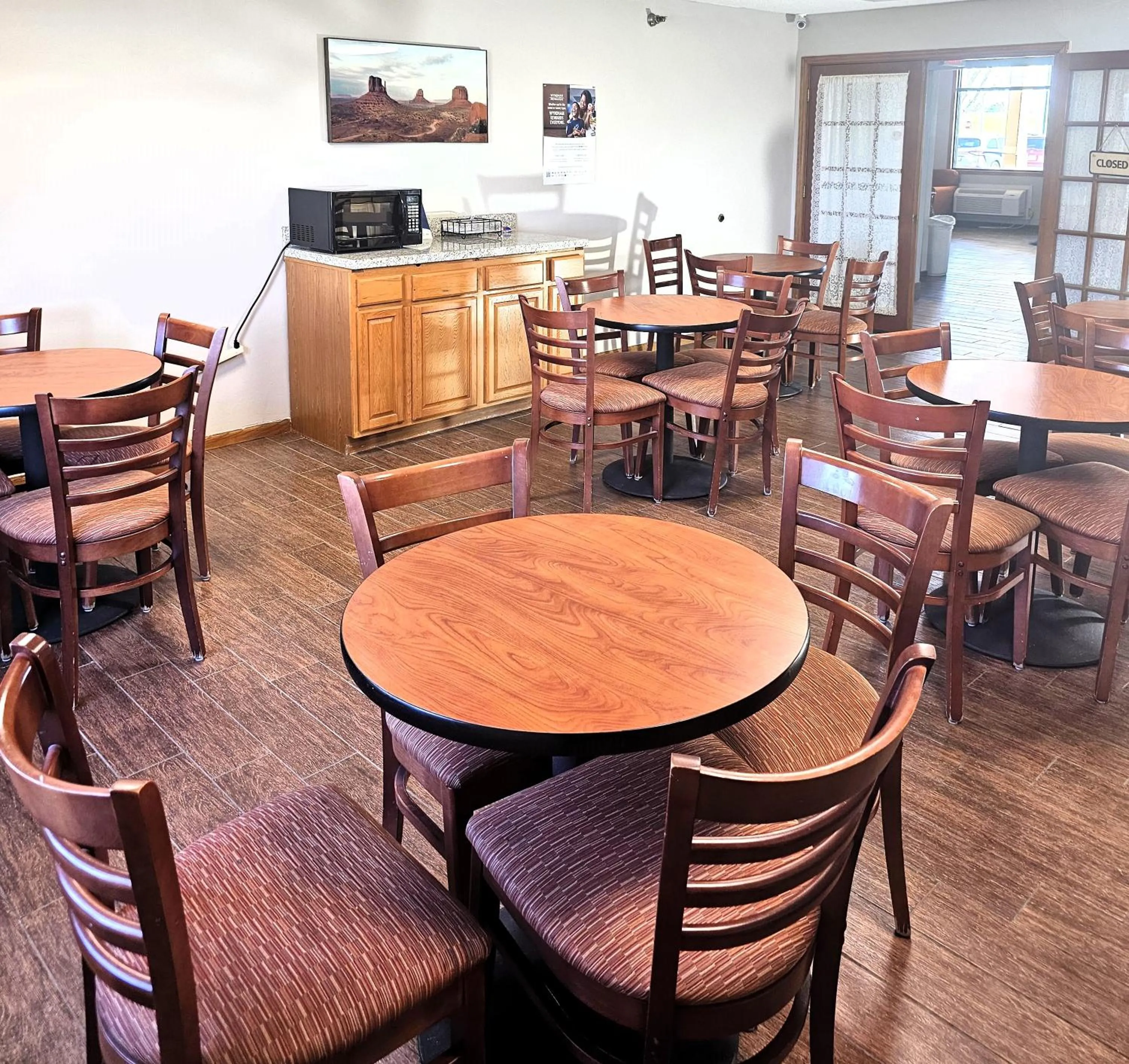 Breakfast in Days Inn by Wyndham North Sioux City