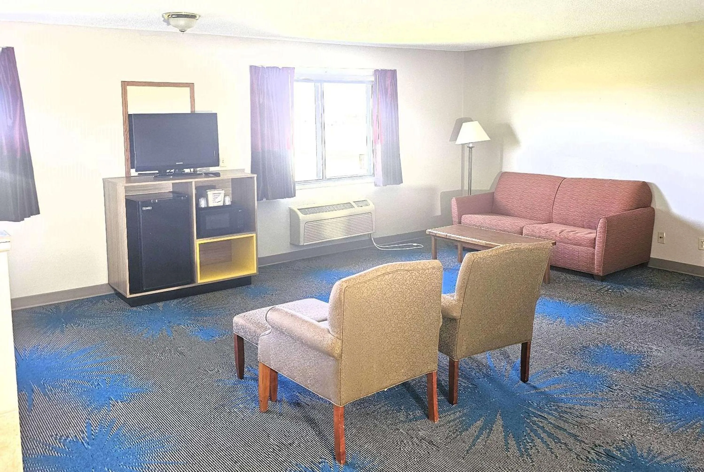 Photo of the whole room in Days Inn by Wyndham North Sioux City