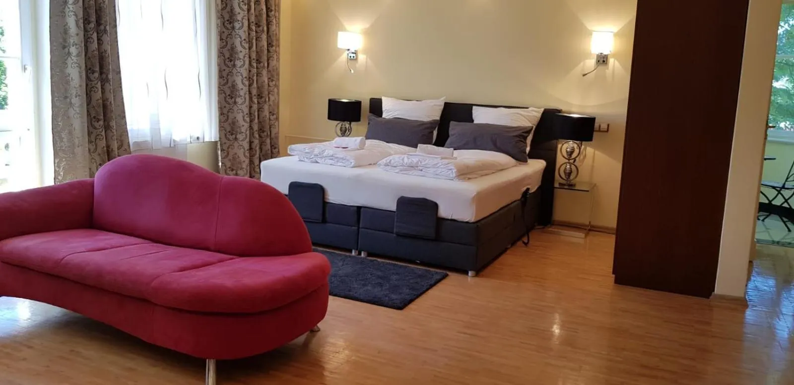 Photo of the whole room, Bed in Hotel-Villa Lalee