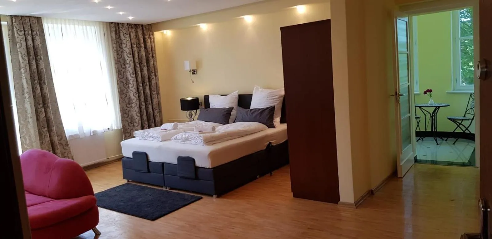 Photo of the whole room, Bed in Hotel-Villa Lalee